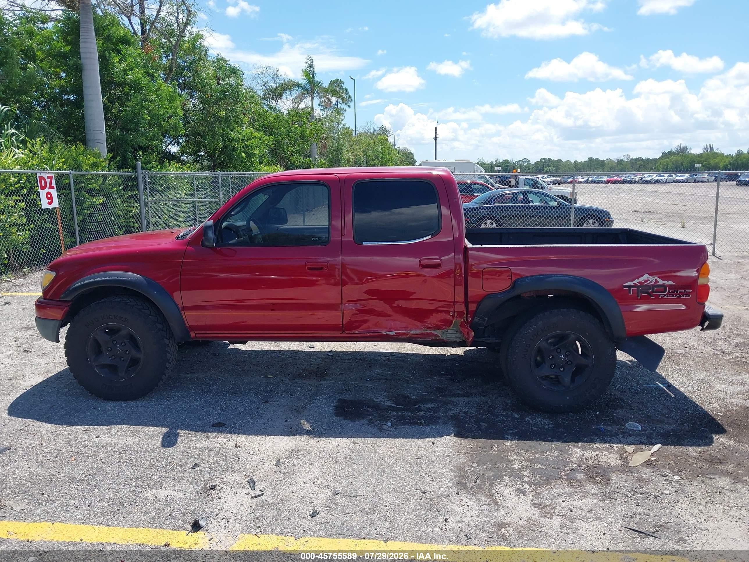 2002 Toyota Tacoma Prerunner V6 Red vin: 5TEGN92N32Z068079