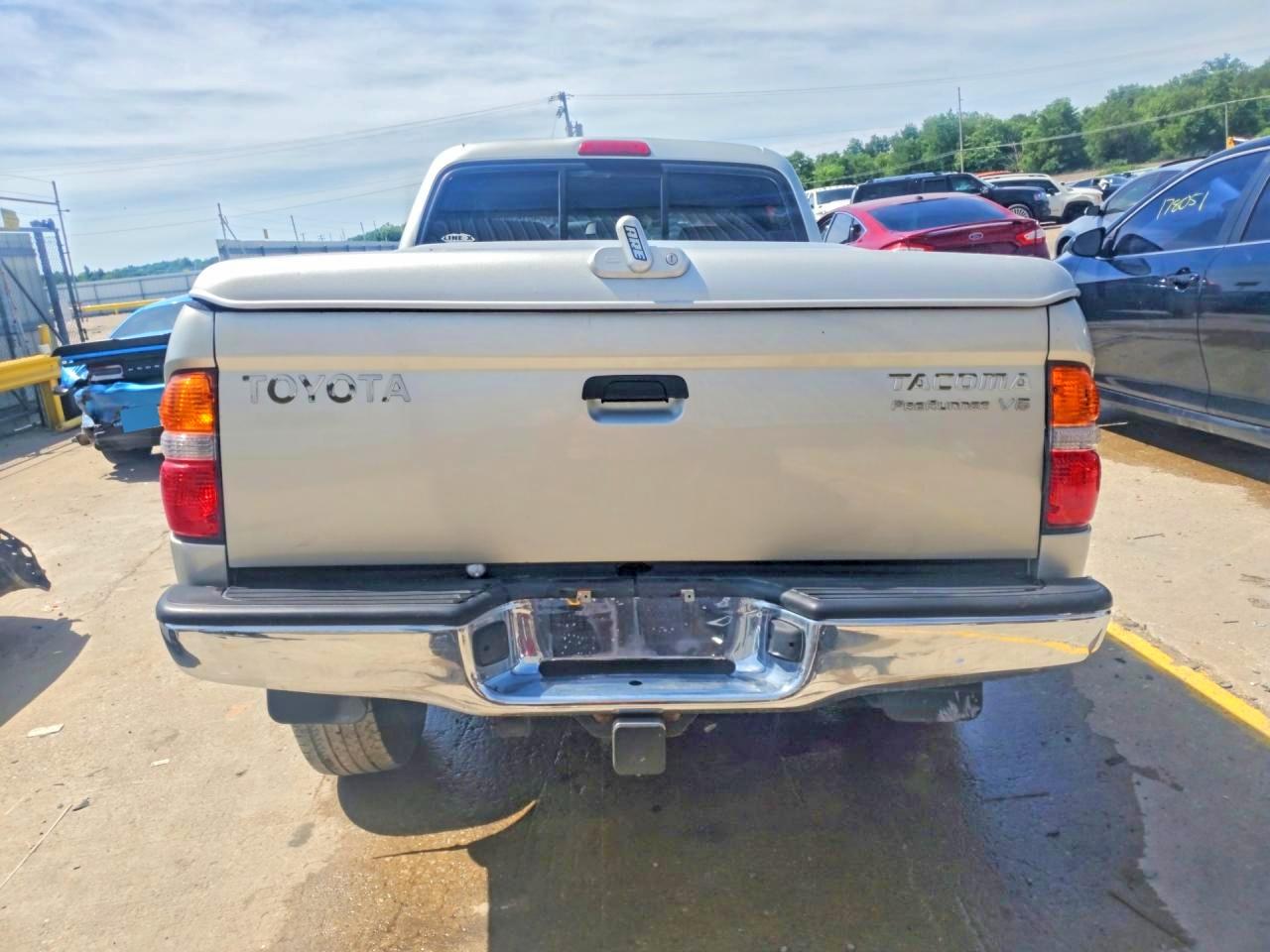 2002 Toyota Tacoma Double Cab Prerunner Silver vin: 5TEGN92N52Z084798