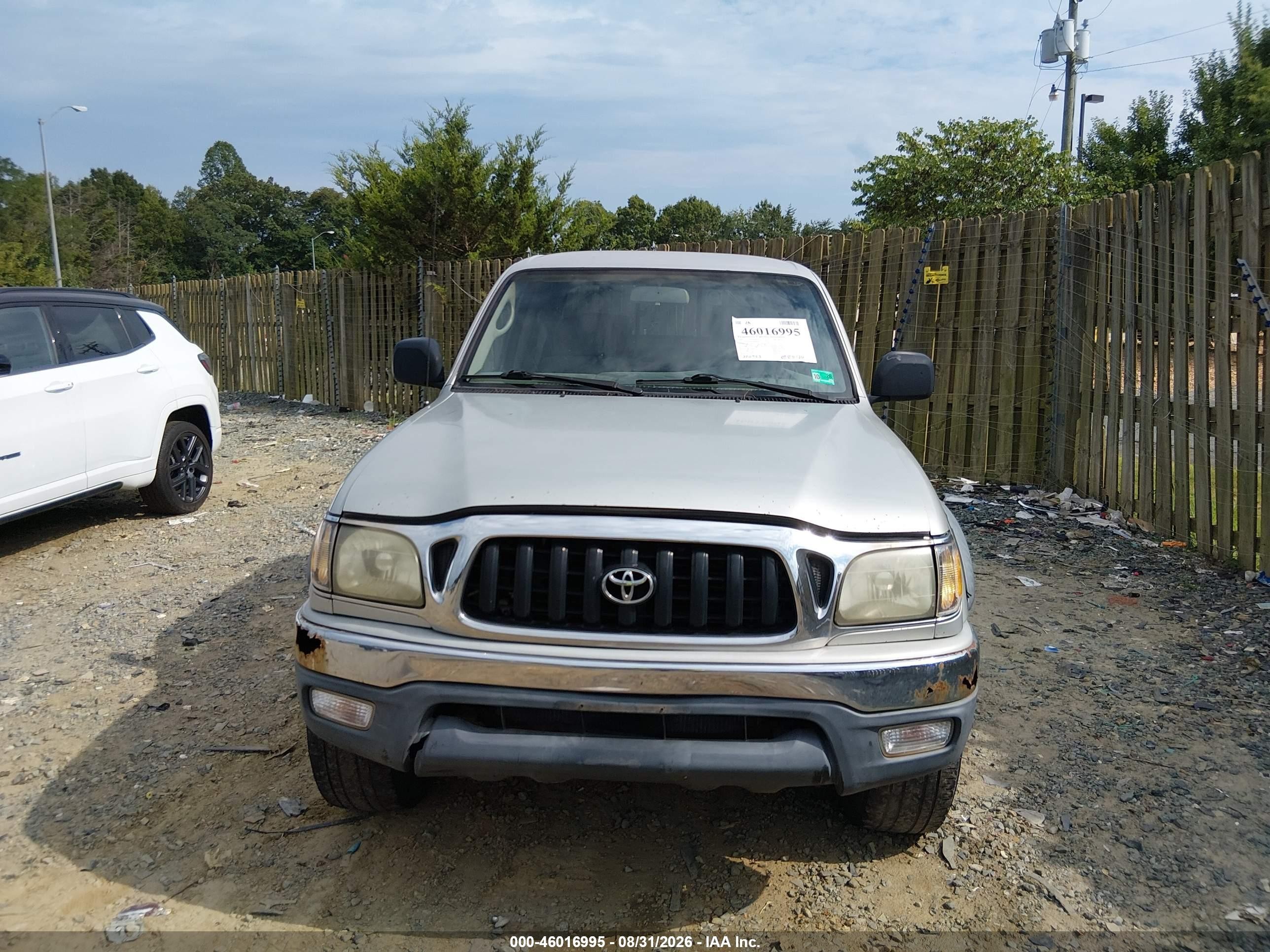 2002 Toyota Tacoma Prerunner V6 Silver vin: 5TEGN92N62Z898202