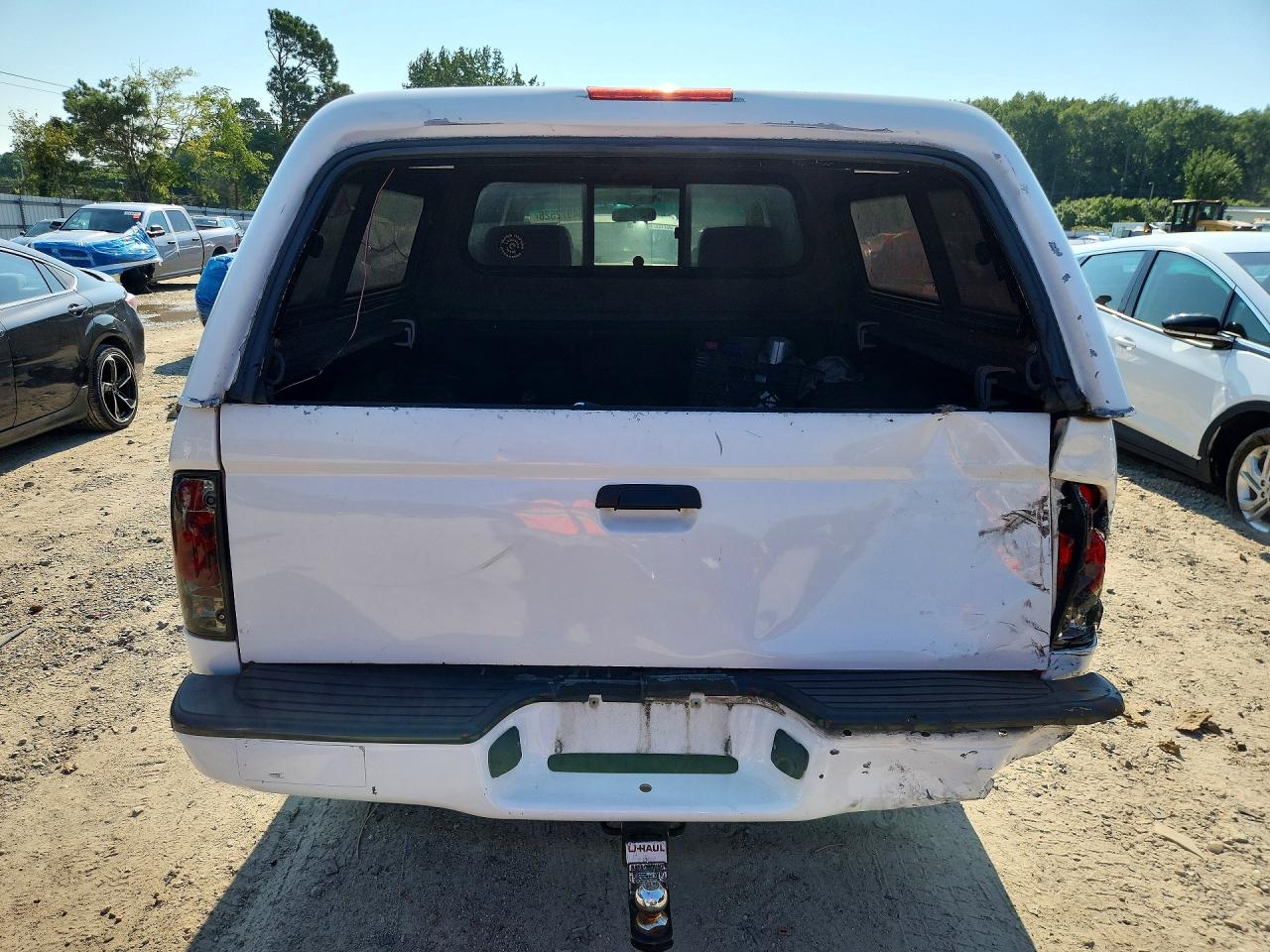 2003 Toyota Tacoma White vin: 5TEGN92N73Z266083