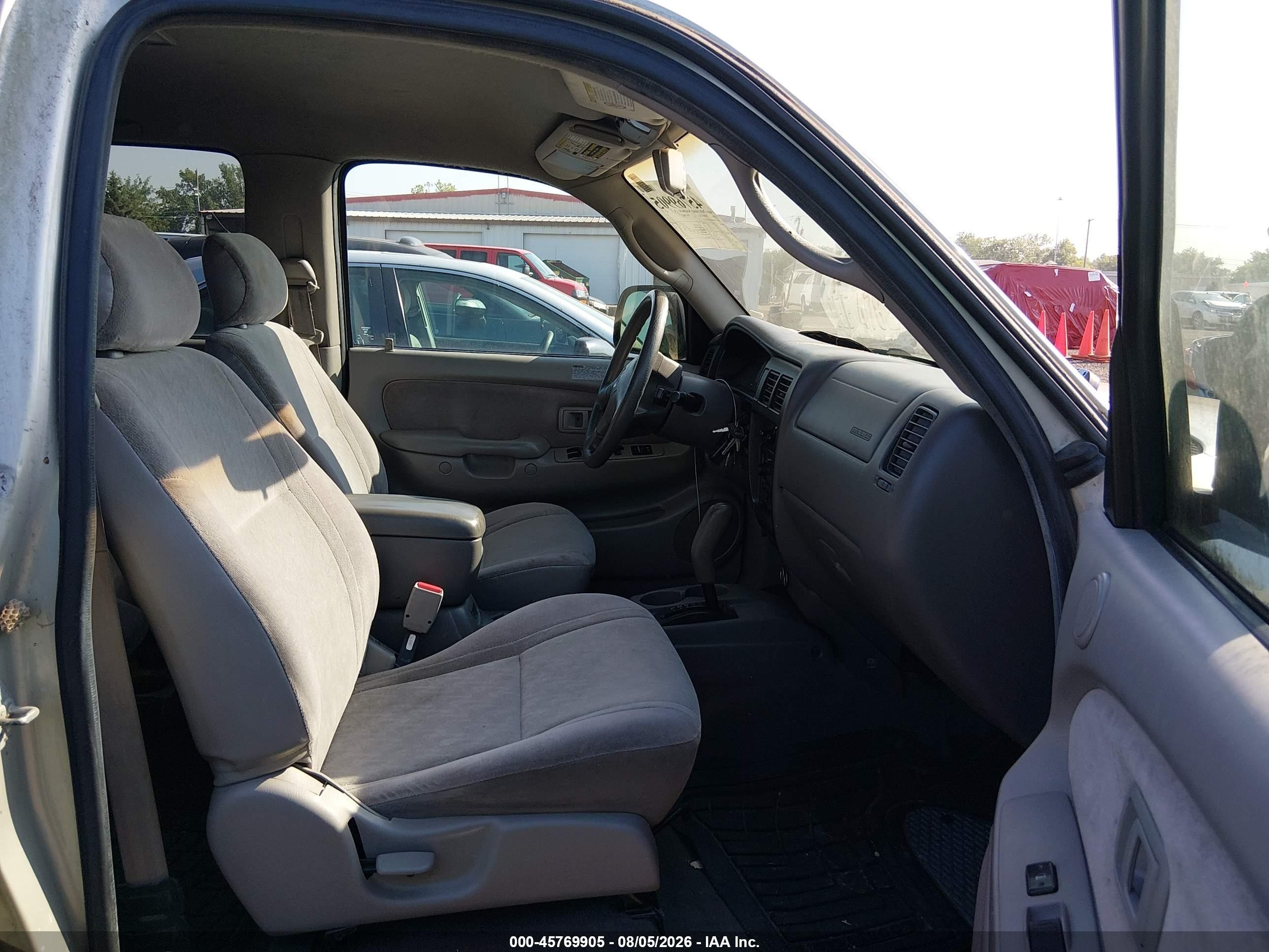 2004 Toyota Tacoma Prerunner V6 Silver vin: 5TEGN92N74Z394227