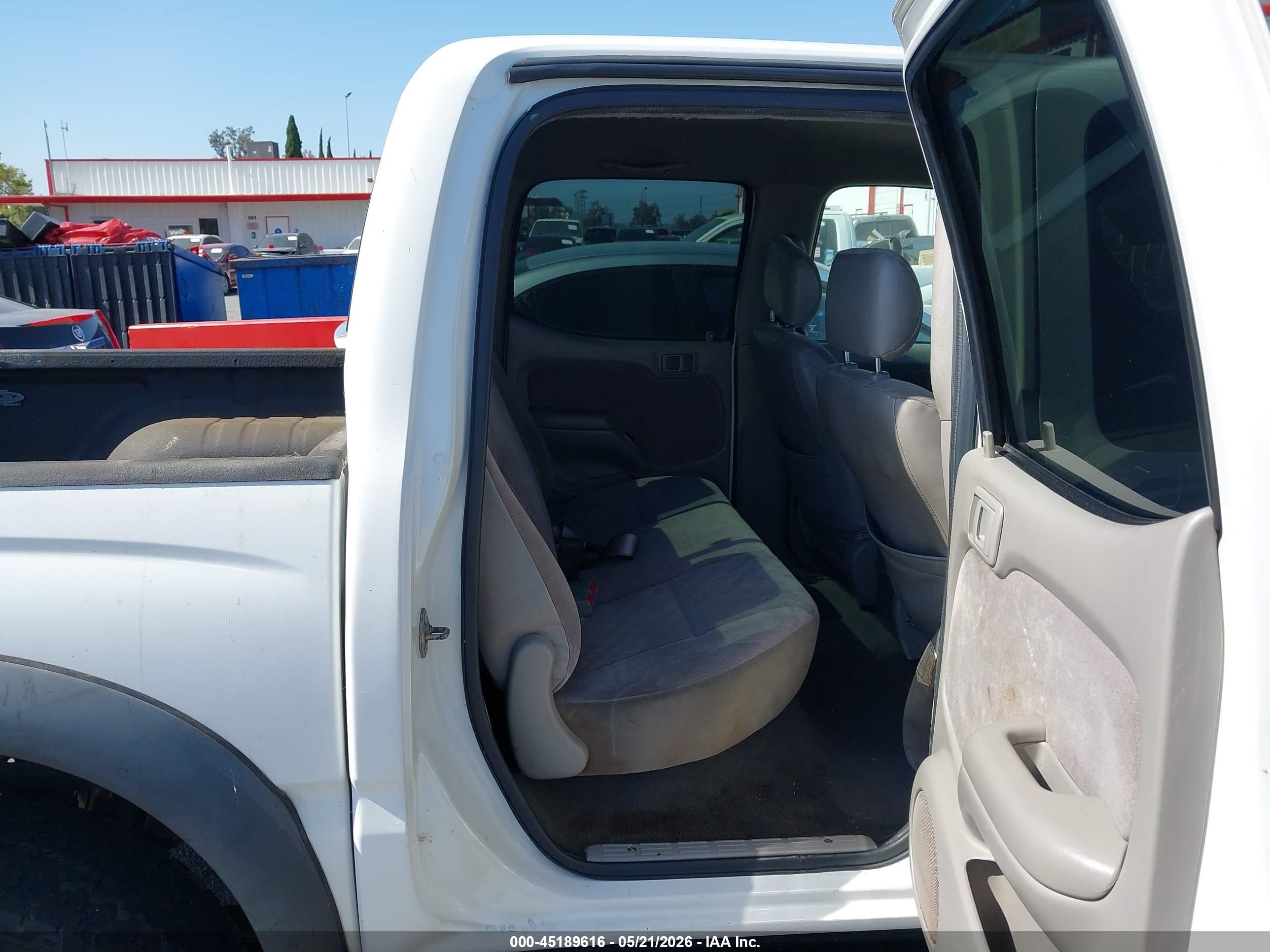 2004 Toyota Tacoma Prerunner V6 White vin: 5TEGN92N74Z461344