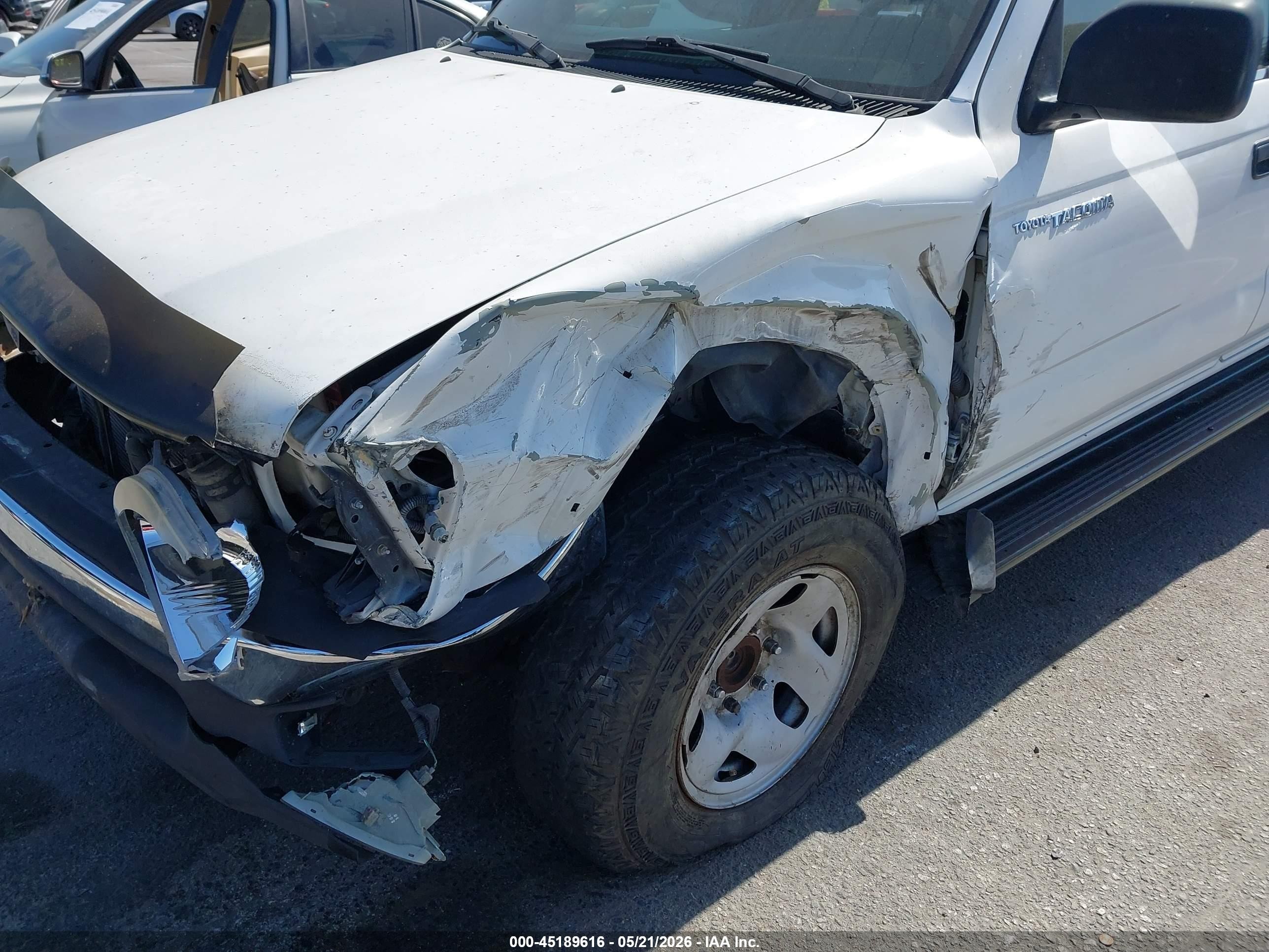 2004 Toyota Tacoma Prerunner V6 White vin: 5TEGN92N74Z461344