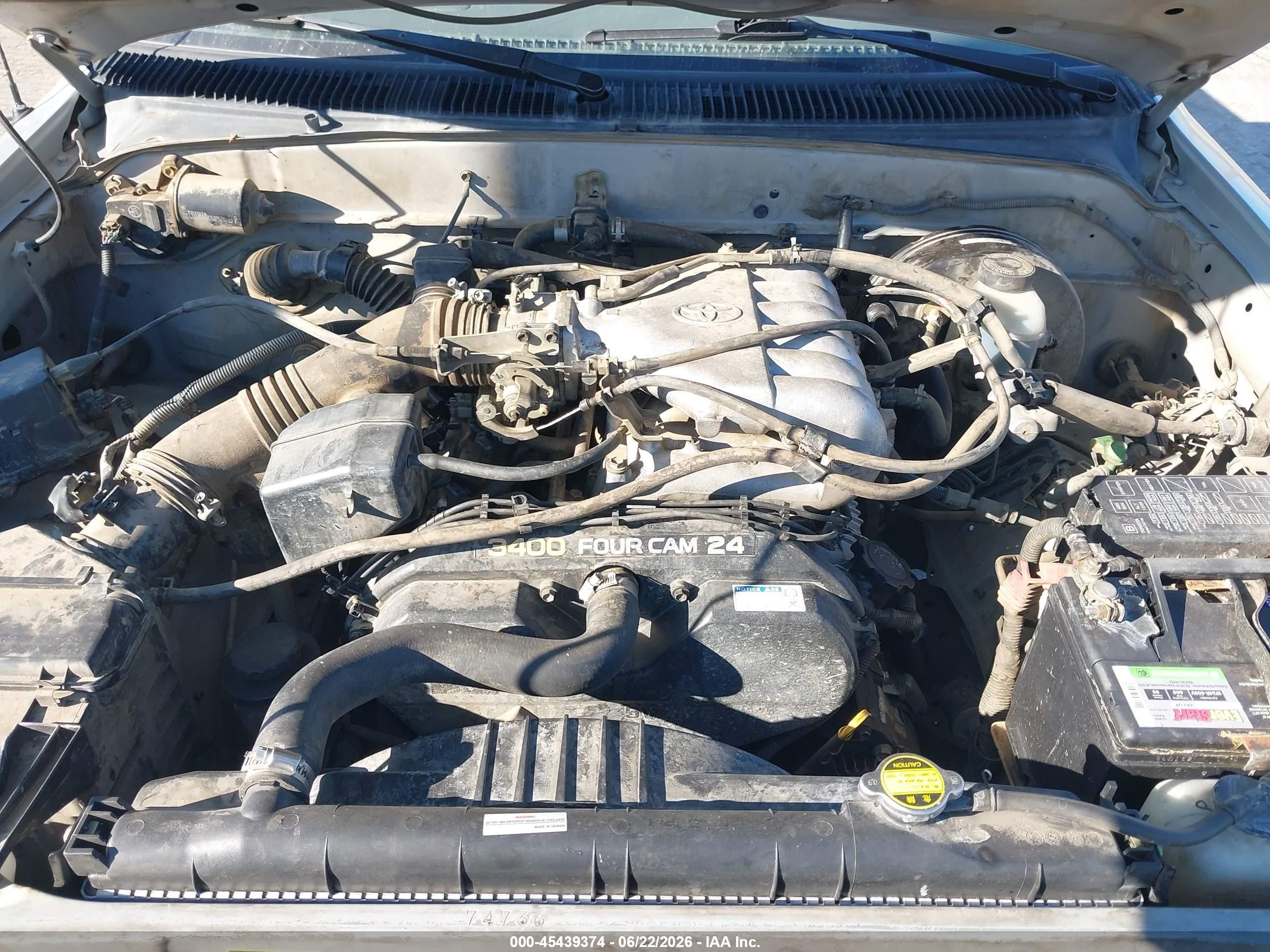 2002 Toyota Tacoma Prerunner V6 Silver vin: 5TEGN92NX2Z894671