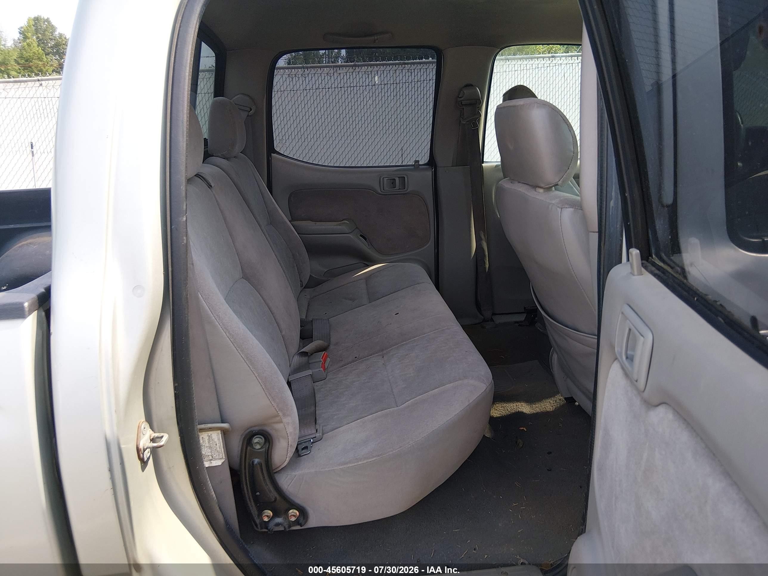 2004 Toyota Tacoma Prerunner V6 Silver vin: 5TEGN92NX4Z308120