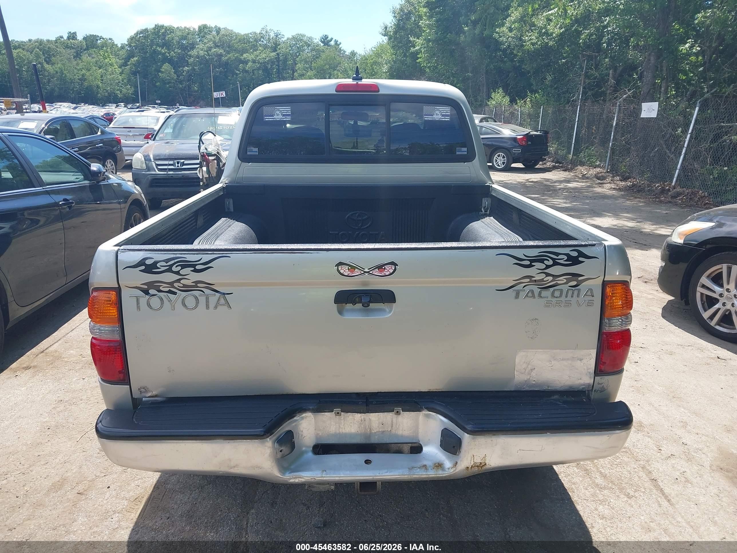 2002 Toyota Tacoma Base V6 Silver vin: 5TEHN72N52Z011360