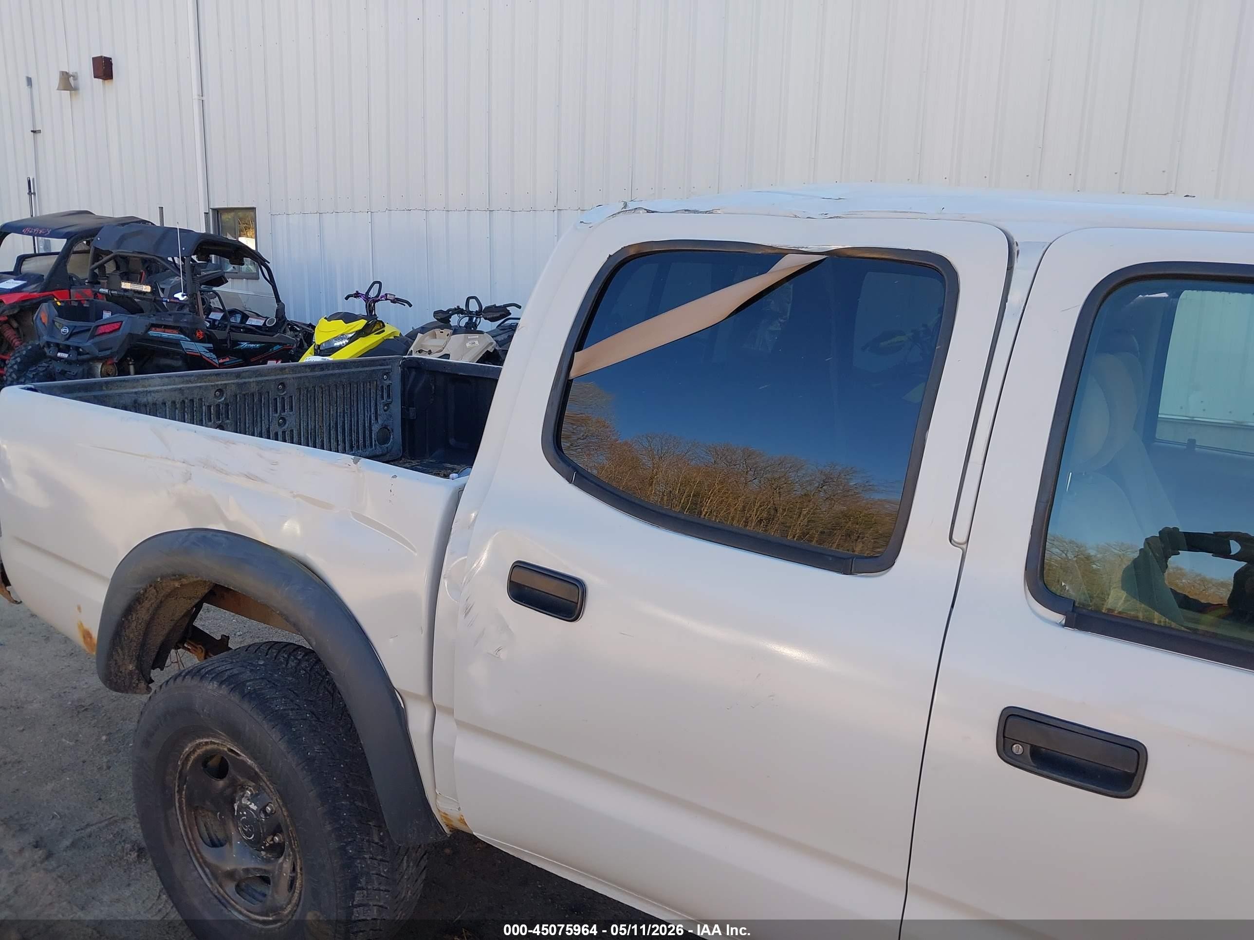 2004 Toyota Tacoma Base V6 Beige vin: 5TEHN72N64Z377573
