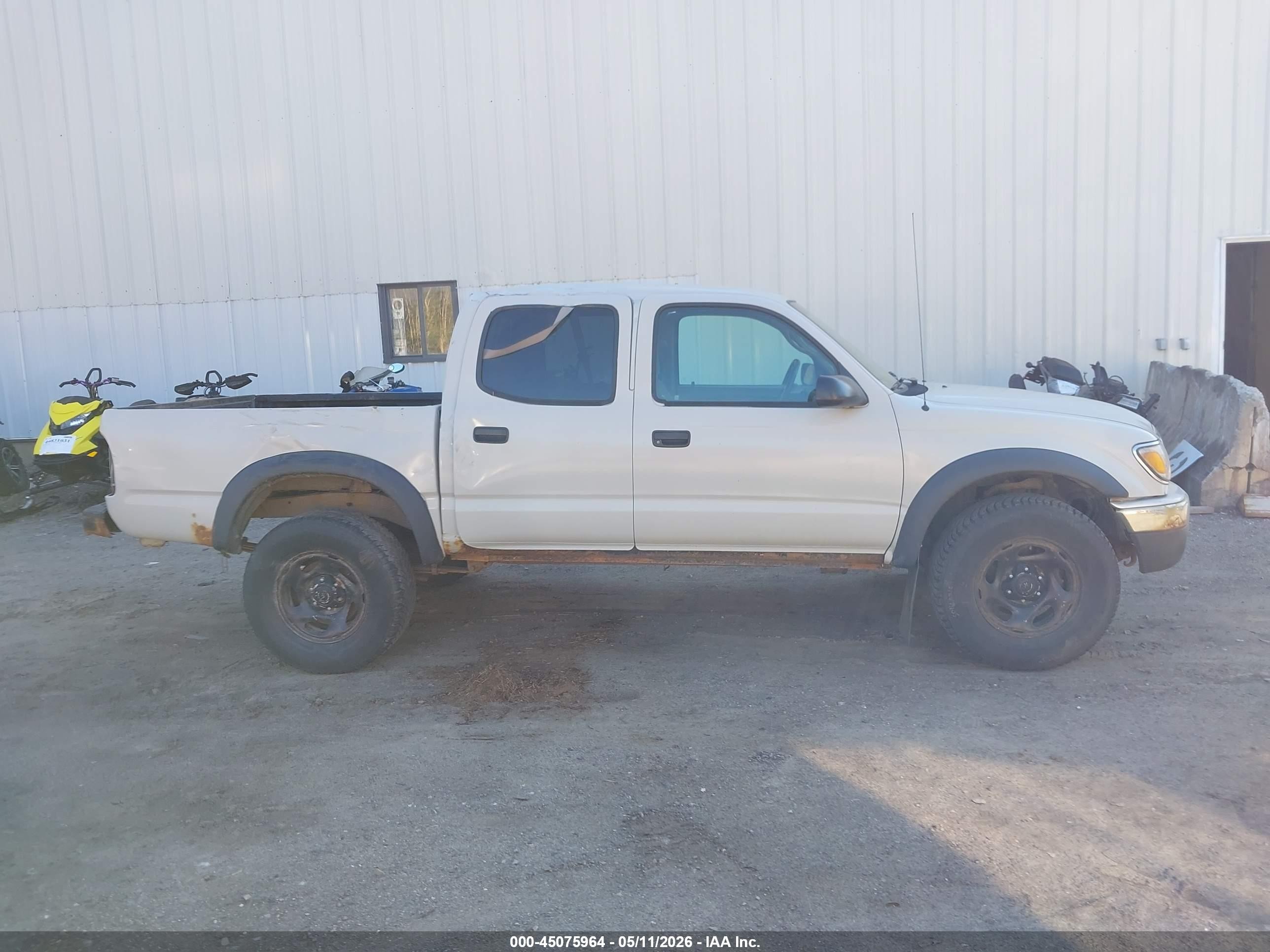 2004 Toyota Tacoma Base V6 Beige vin: 5TEHN72N64Z377573