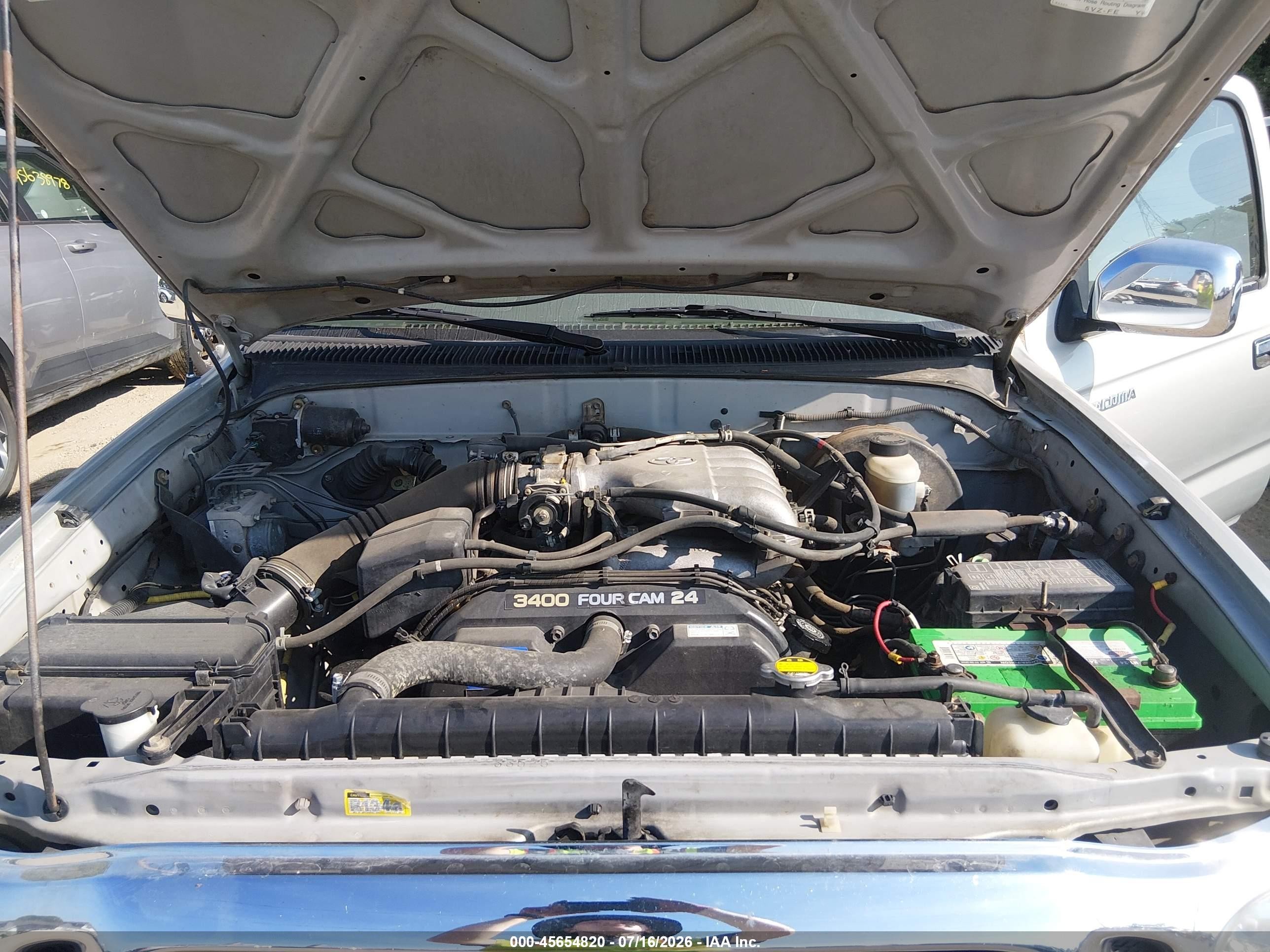 2004 Toyota Tacoma Base V6 Silver vin: 5TEHN72N74Z338586