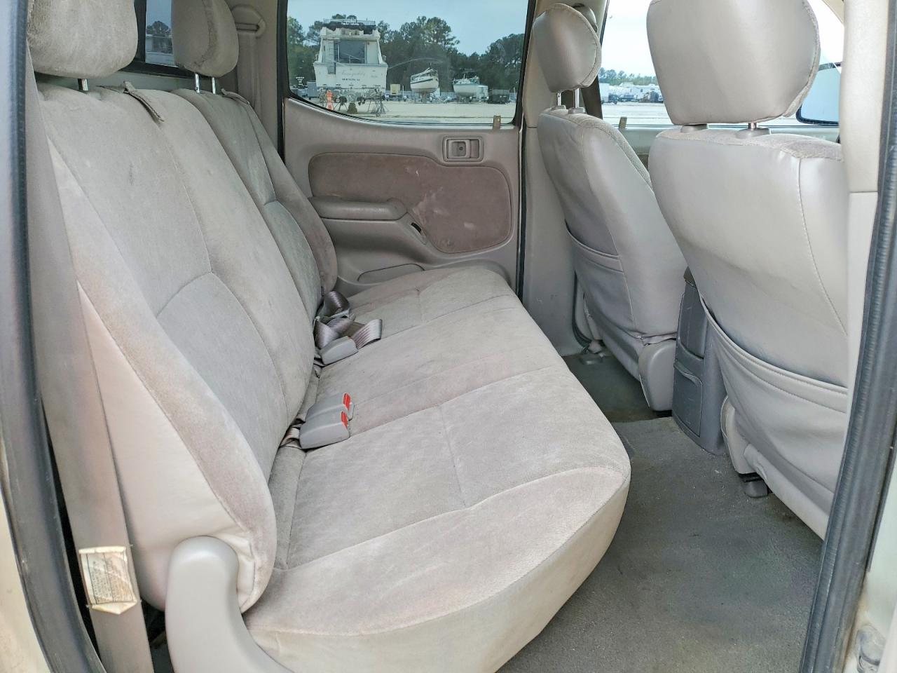 2004 Toyota Tacoma V6 Beige vin: 5TEHN72N74Z339933