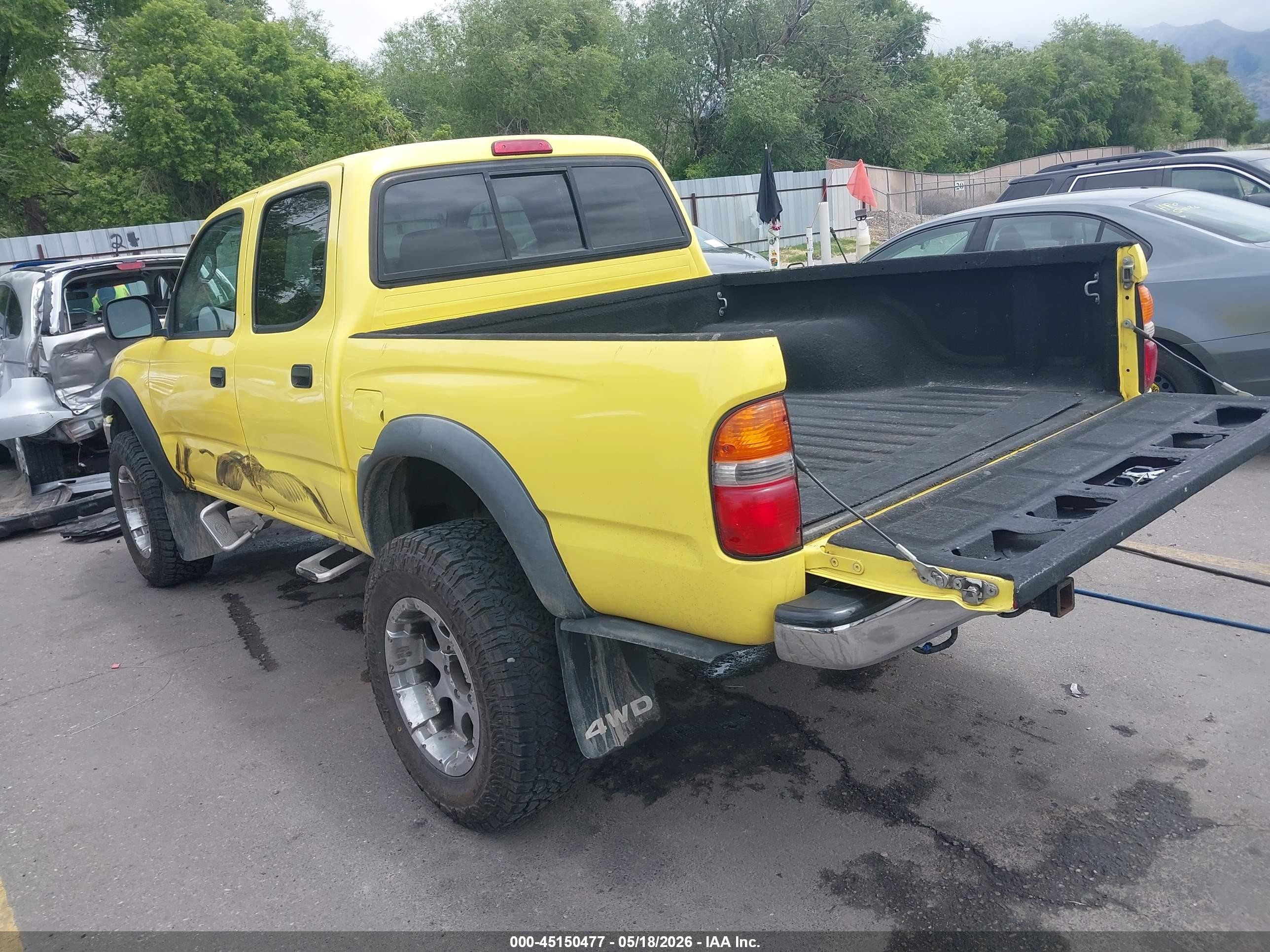 2004 Toyota Tacoma Base V6 Yellow vin: 5TEHN72N74Z401976
