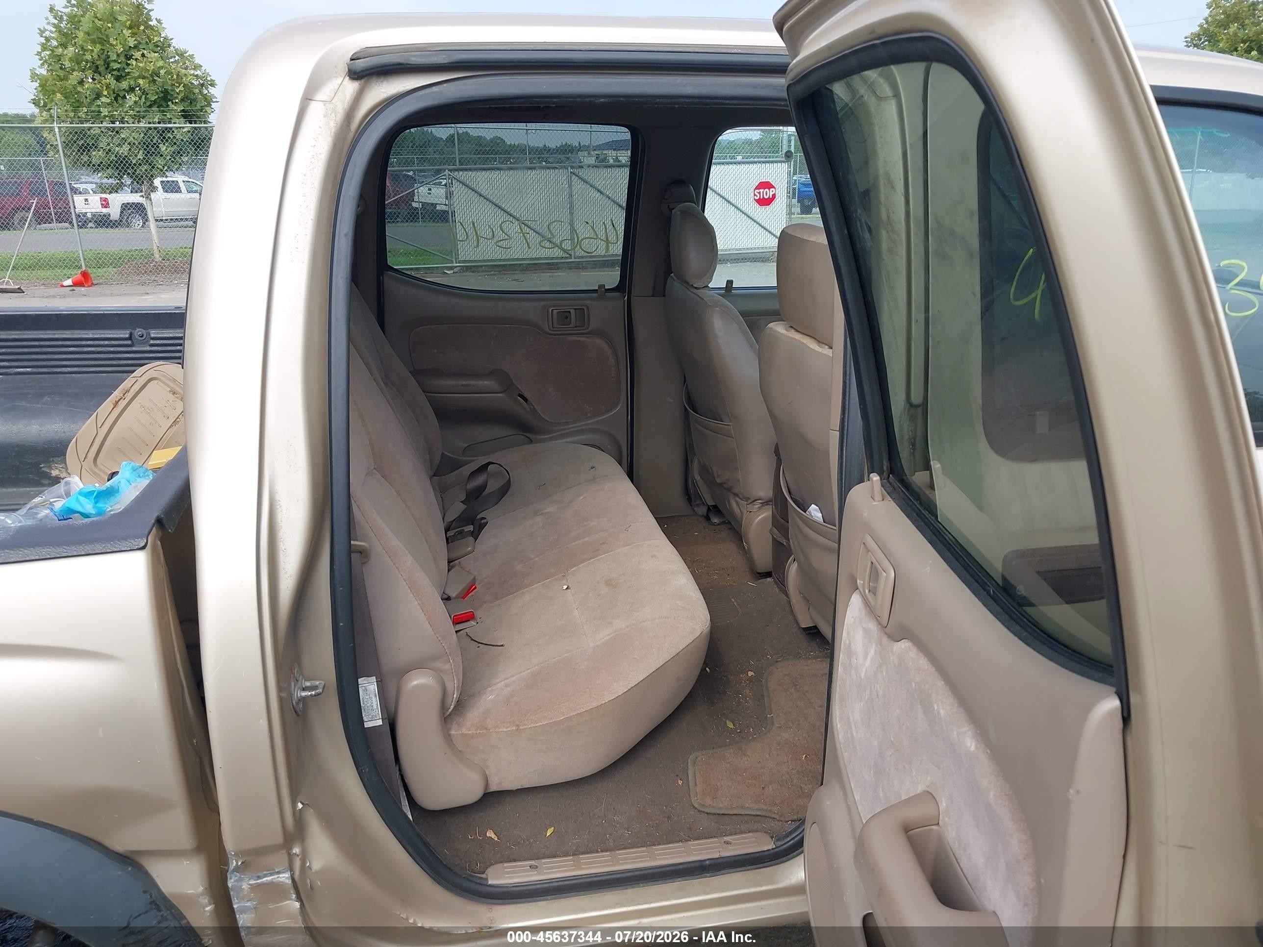 2002 Toyota Tacoma Base V6 Gold vin: 5TEHN72N82Z043607