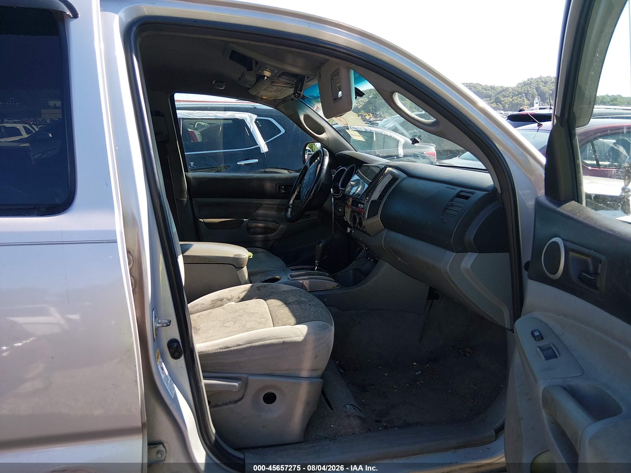 2010 Toyota Tacoma Prerunner V6 Silver vin: 5TEJU4GN2AZ697979