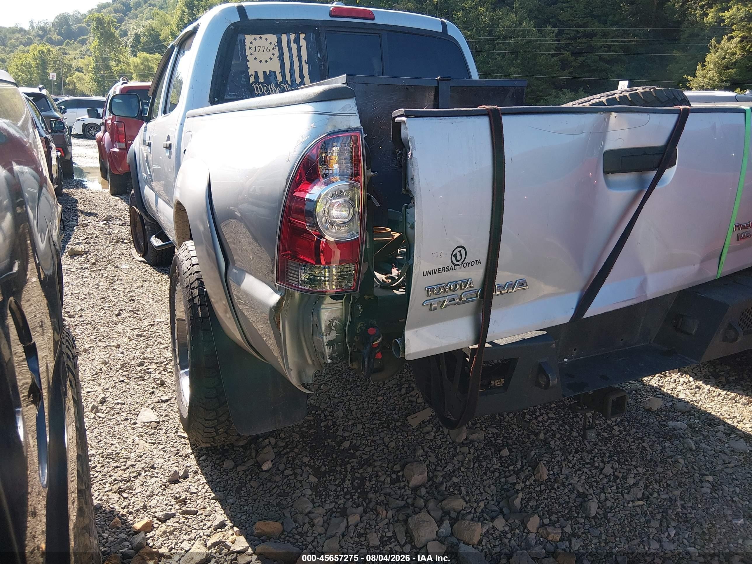 2010 Toyota Tacoma Prerunner V6 Silver vin: 5TEJU4GN2AZ697979