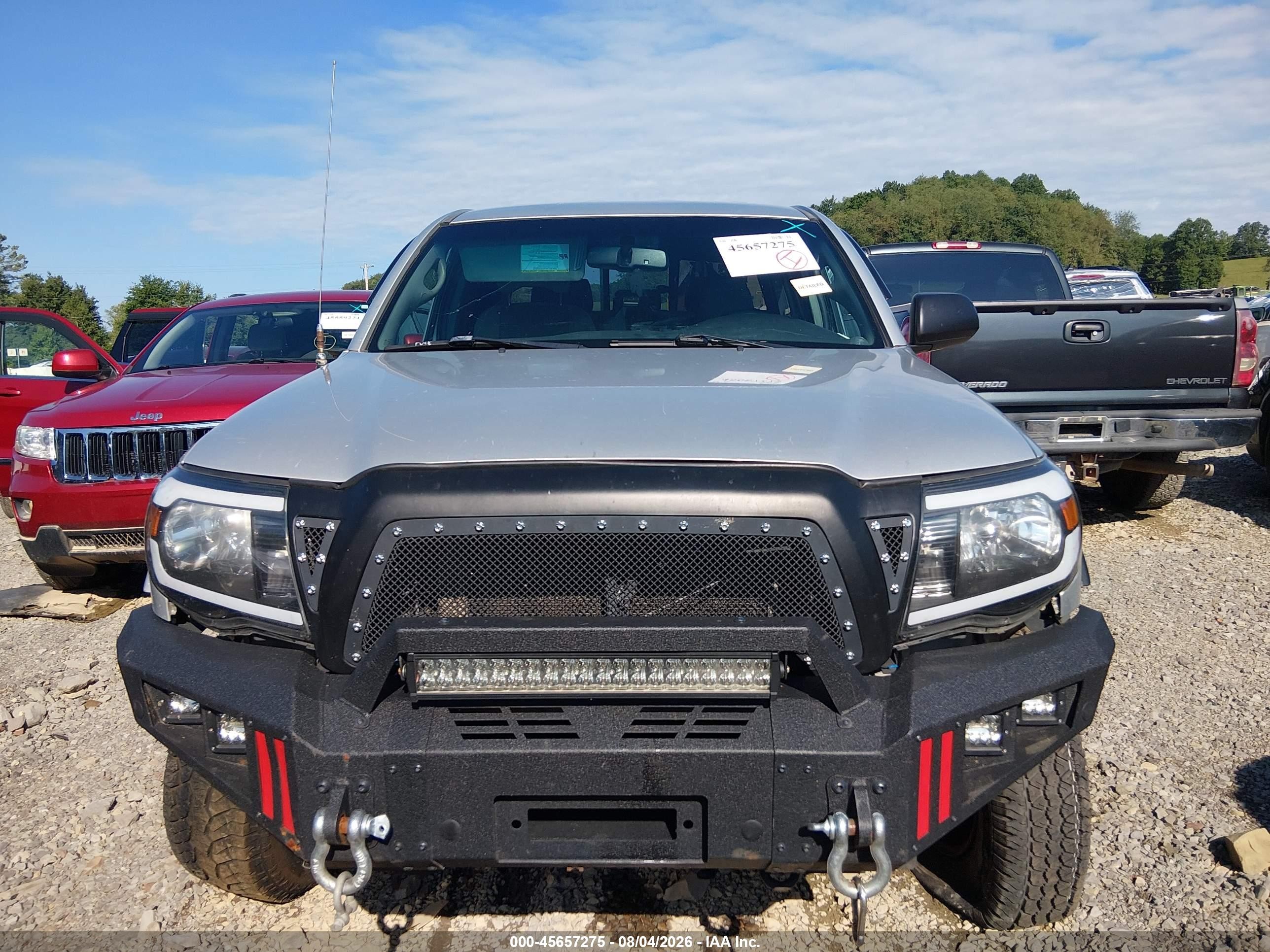 2010 Toyota Tacoma Prerunner V6 Silver vin: 5TEJU4GN2AZ697979