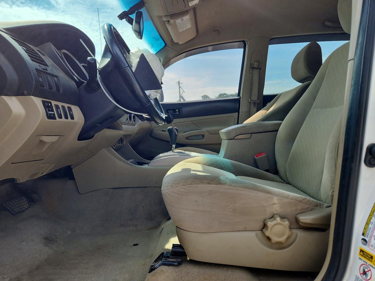 2010 Toyota Tacoma White vin: 5TEJU4GN4AZ705533