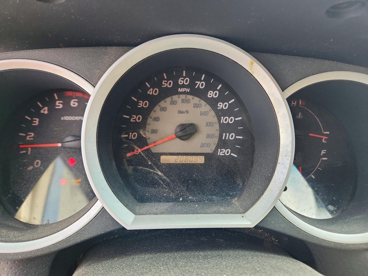 2010 Toyota Tacoma White vin: 5TEJU4GN4AZ705533
