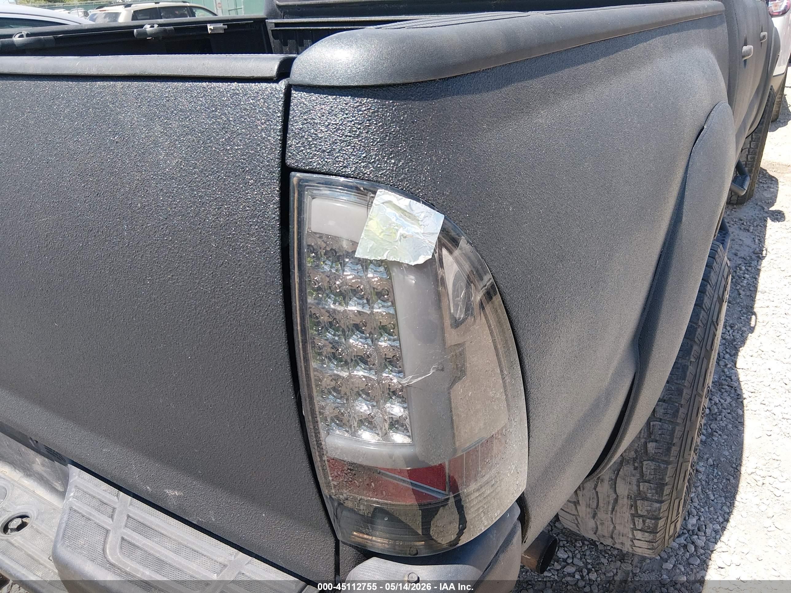 2005 Toyota Tacoma Prerunner V6 Black vin: 5TEJU62N05Z006375