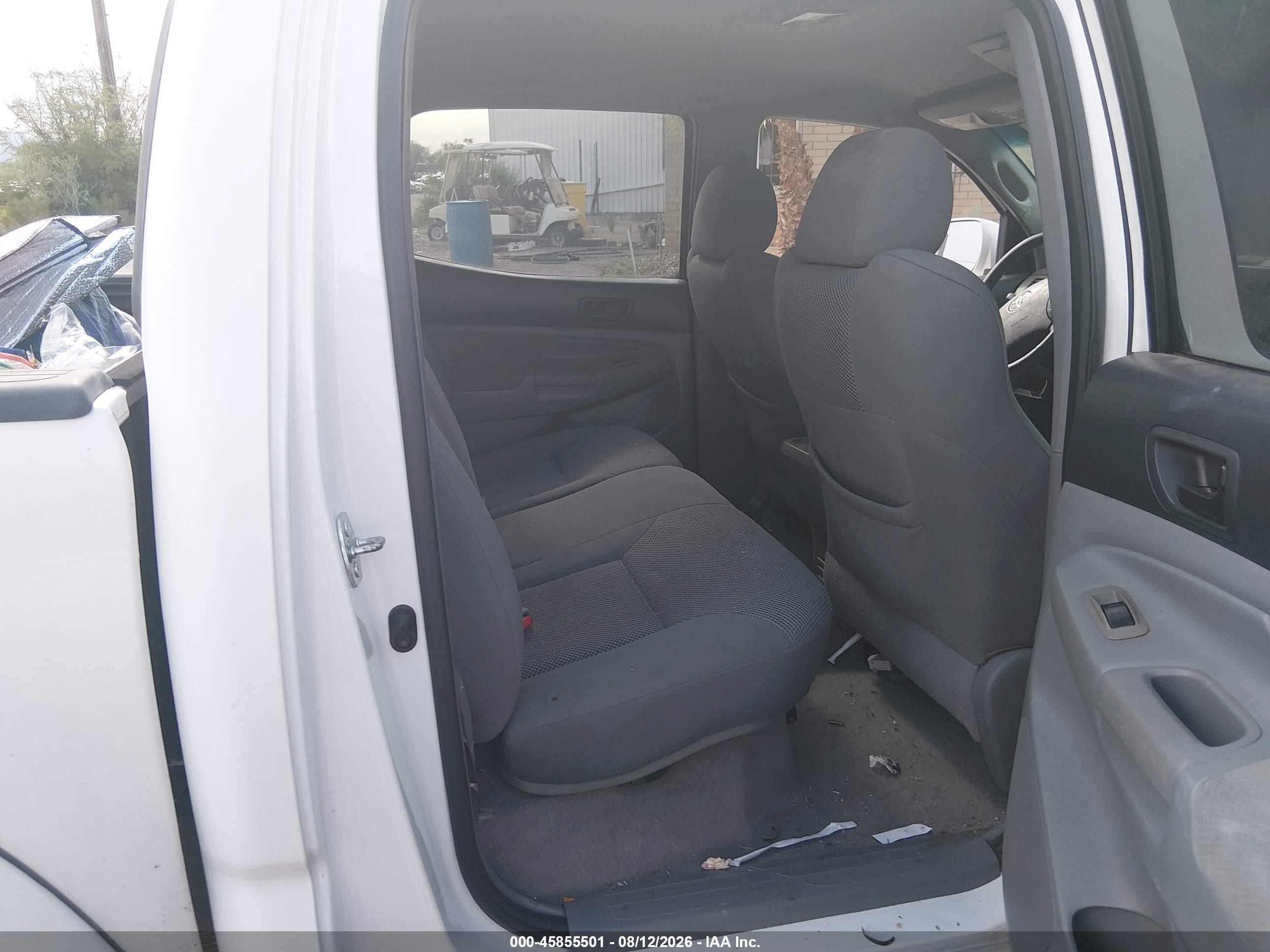 2005 Toyota Tacoma Prerunner V6 White vin: 5TEJU62N15Z129084