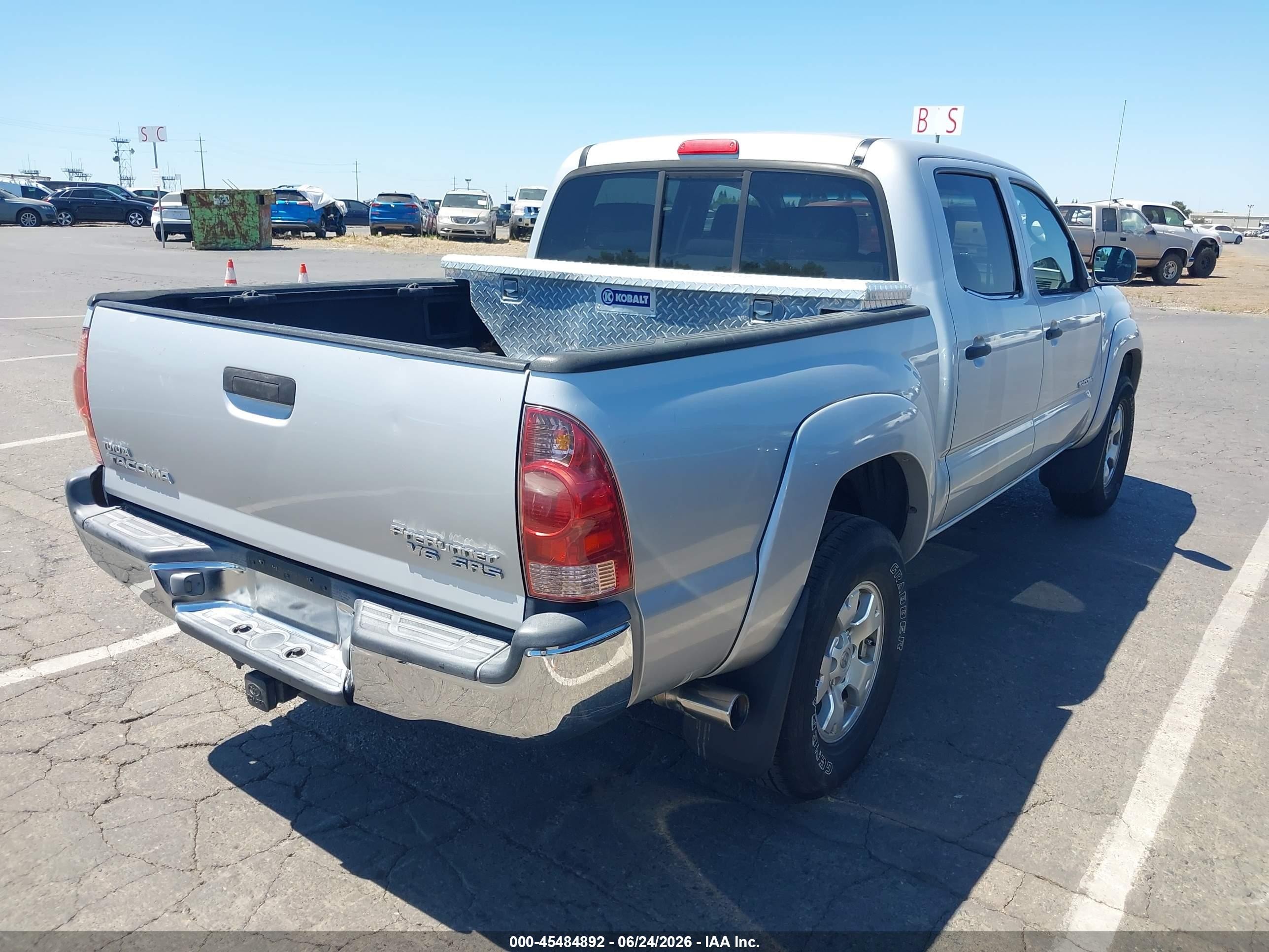 2006 Toyota Tacoma Prerunner V6 Silver vin: 5TEJU62N16Z192686