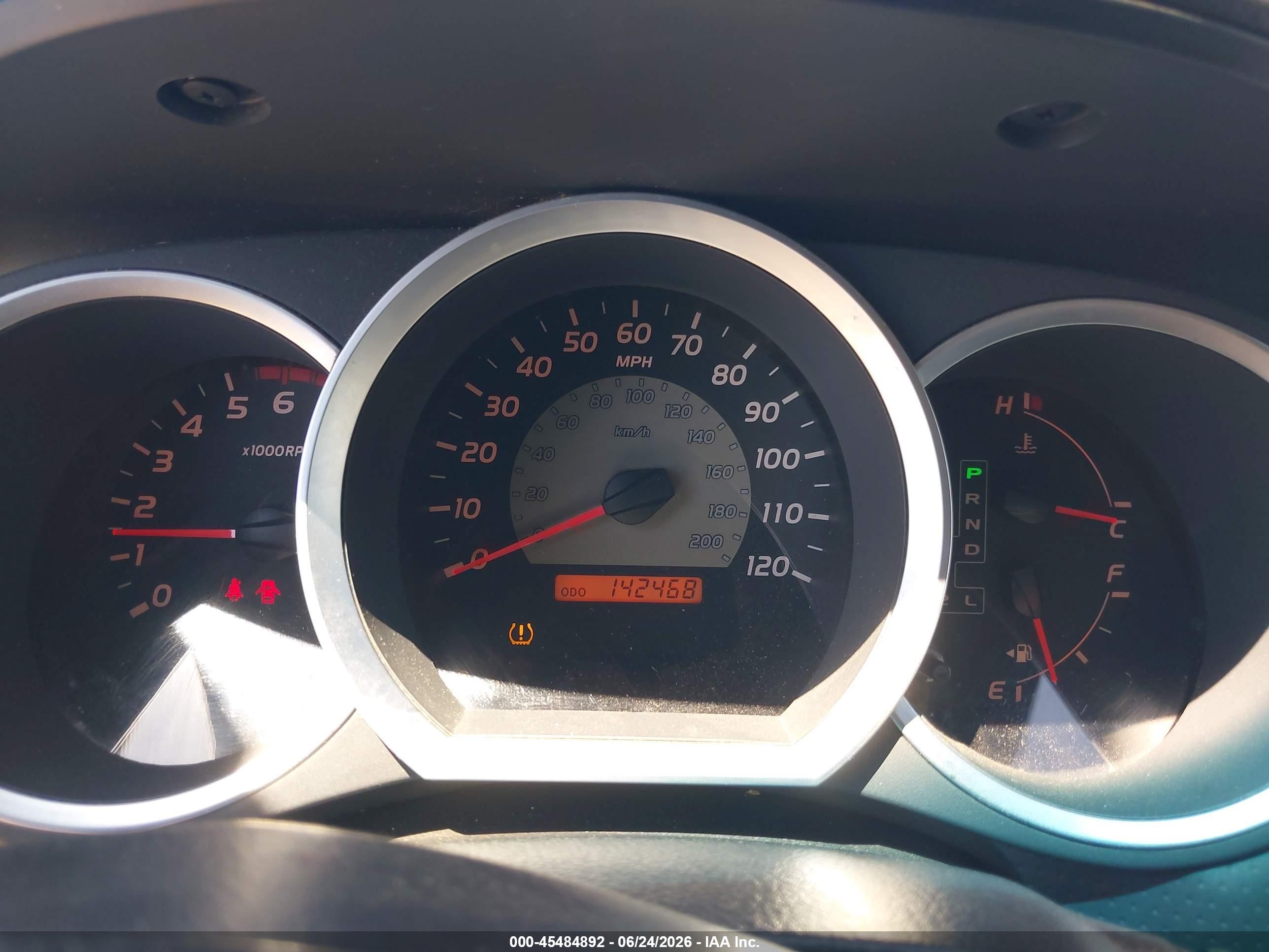 2006 Toyota Tacoma Prerunner V6 Silver vin: 5TEJU62N16Z192686