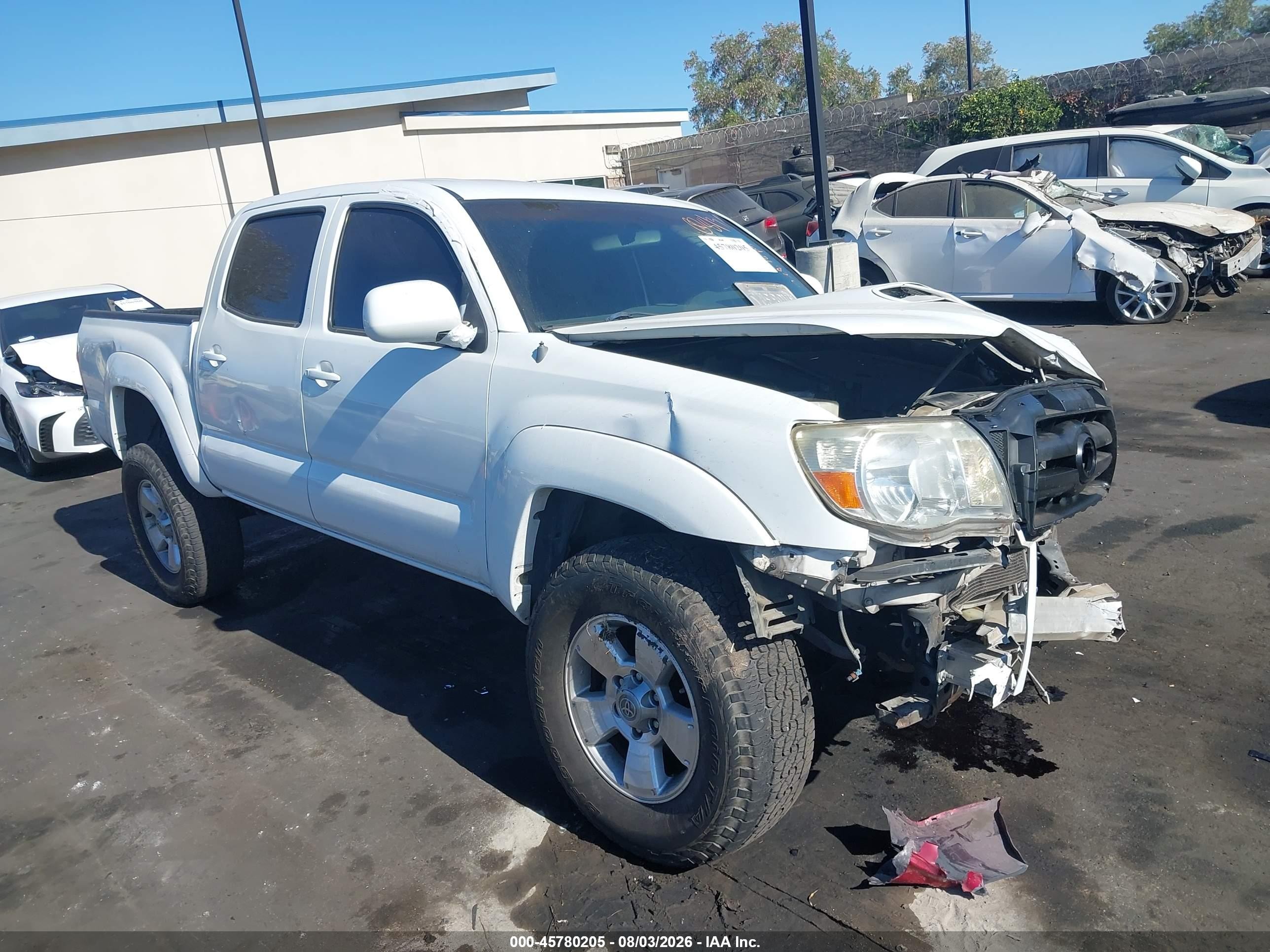 2005 Toyota Tacoma Prerunner V6 White vin: 5TEJU62N45Z081841