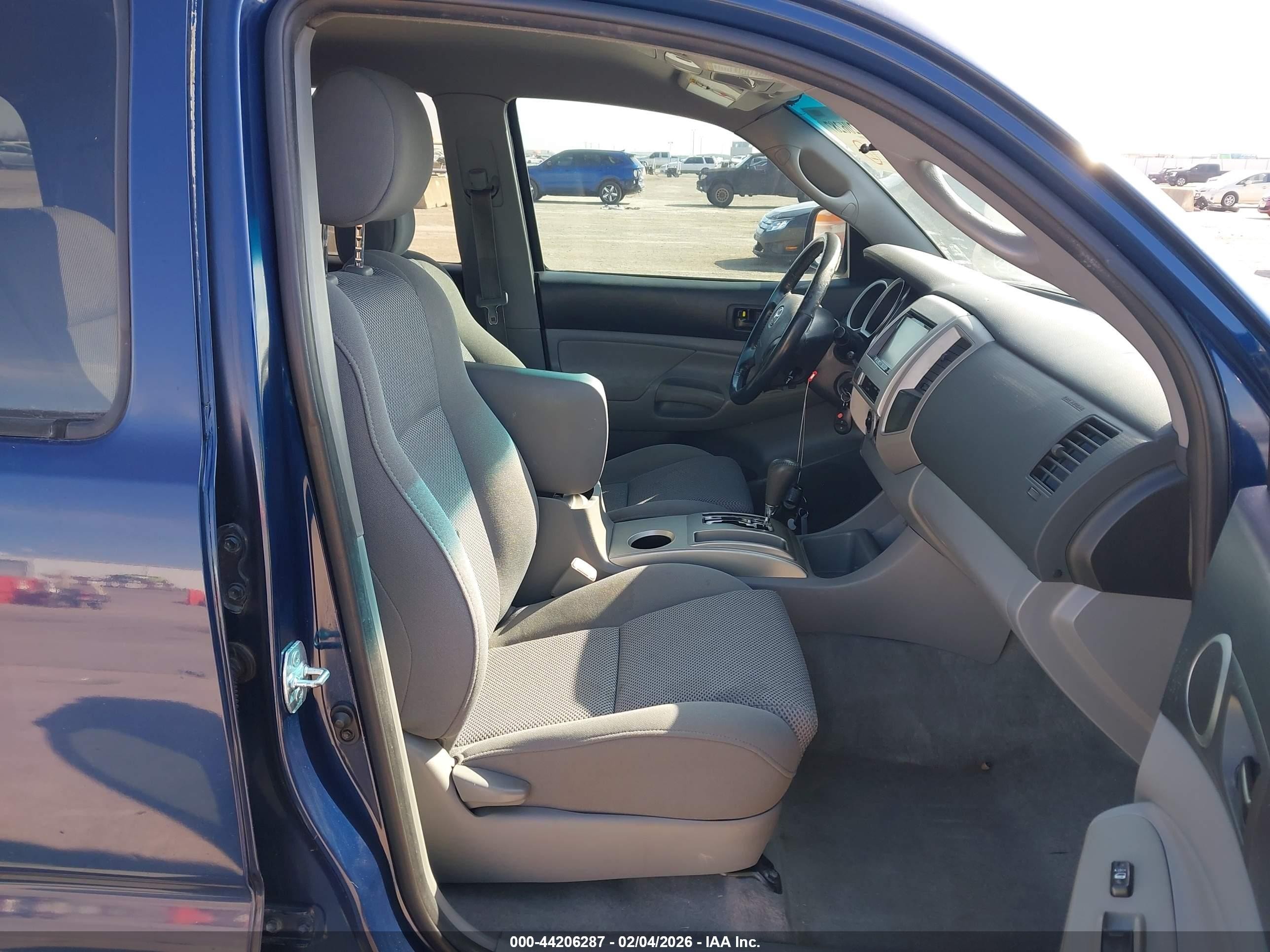 2006 Toyota Tacoma Prerunner V6 Blue vin: 5TEJU62N46Z177809
