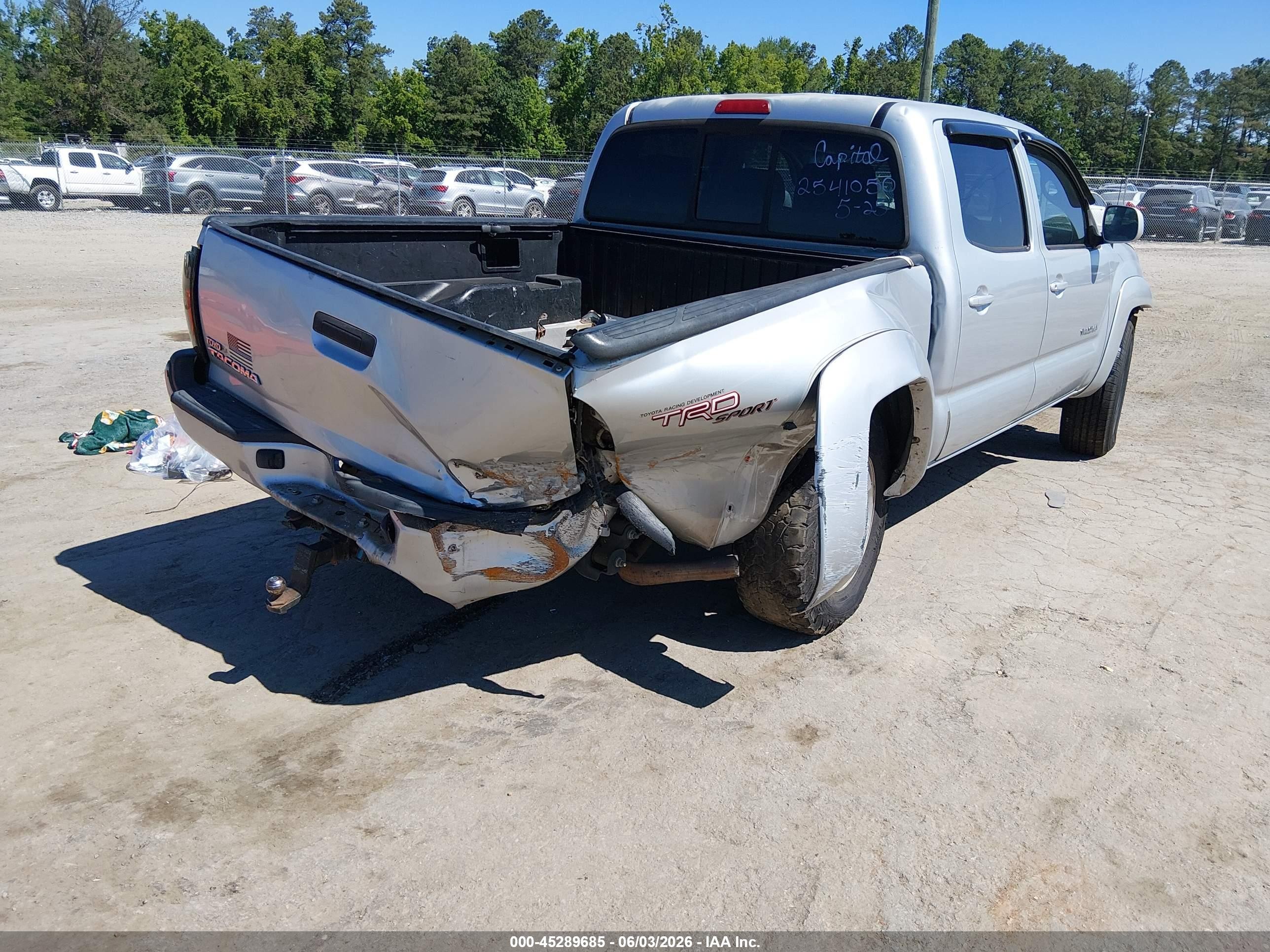 2008 Toyota Tacoma Prerunner V6 Silver vin: 5TEJU62N68Z516640