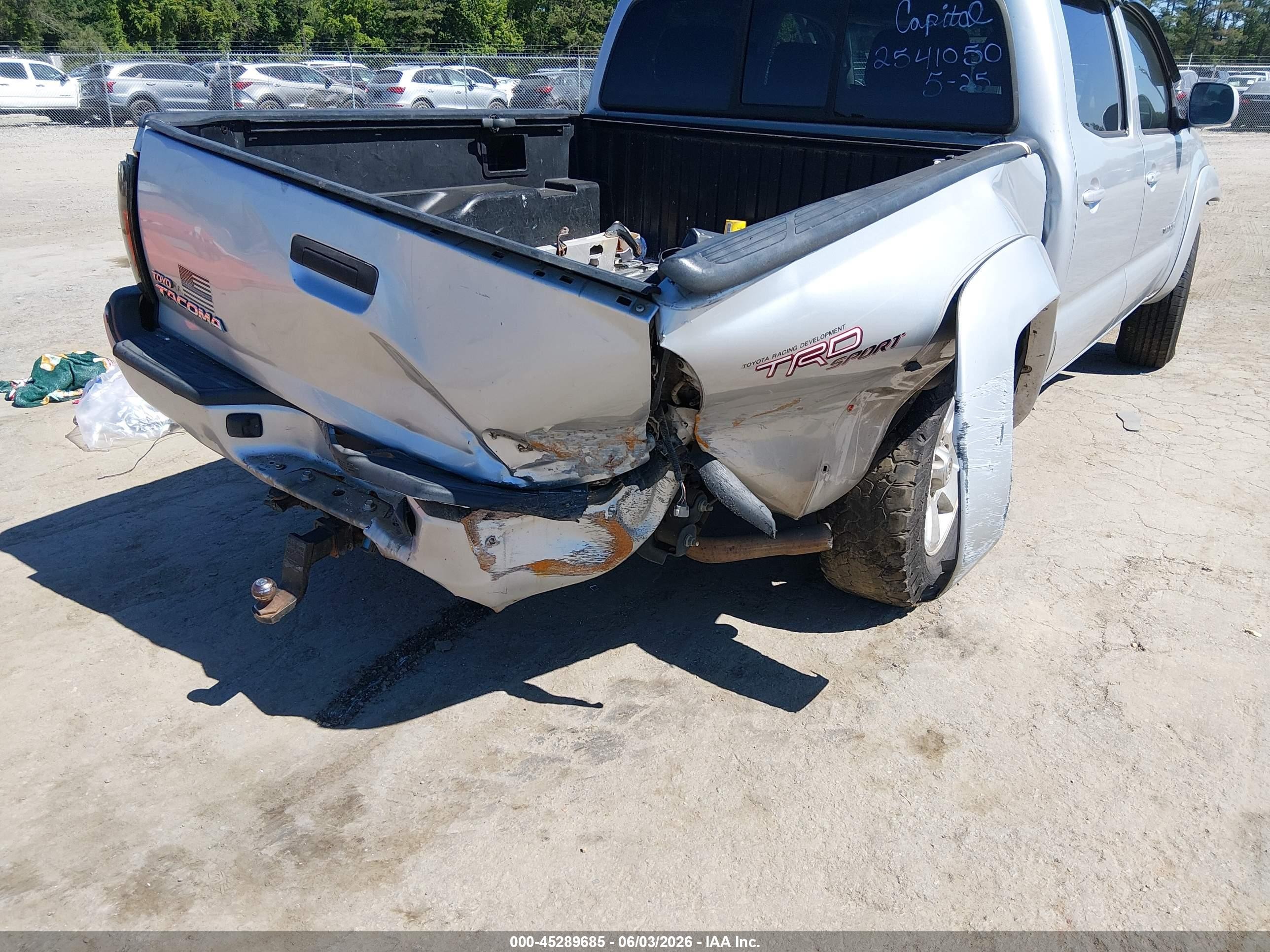 2008 Toyota Tacoma Prerunner V6 Silver vin: 5TEJU62N68Z516640