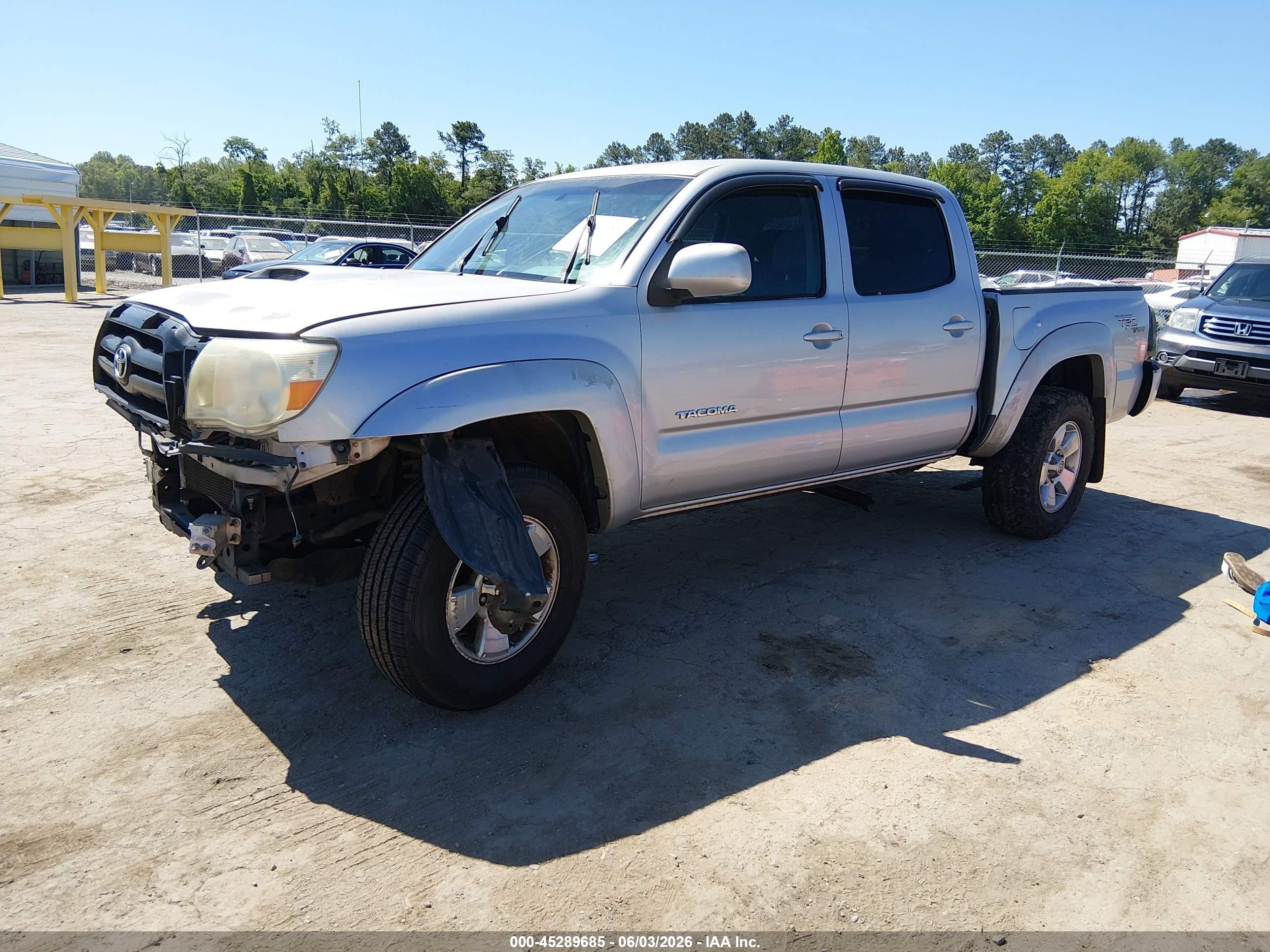 2008 Toyota Tacoma Prerunner V6 Silver vin: 5TEJU62N68Z516640