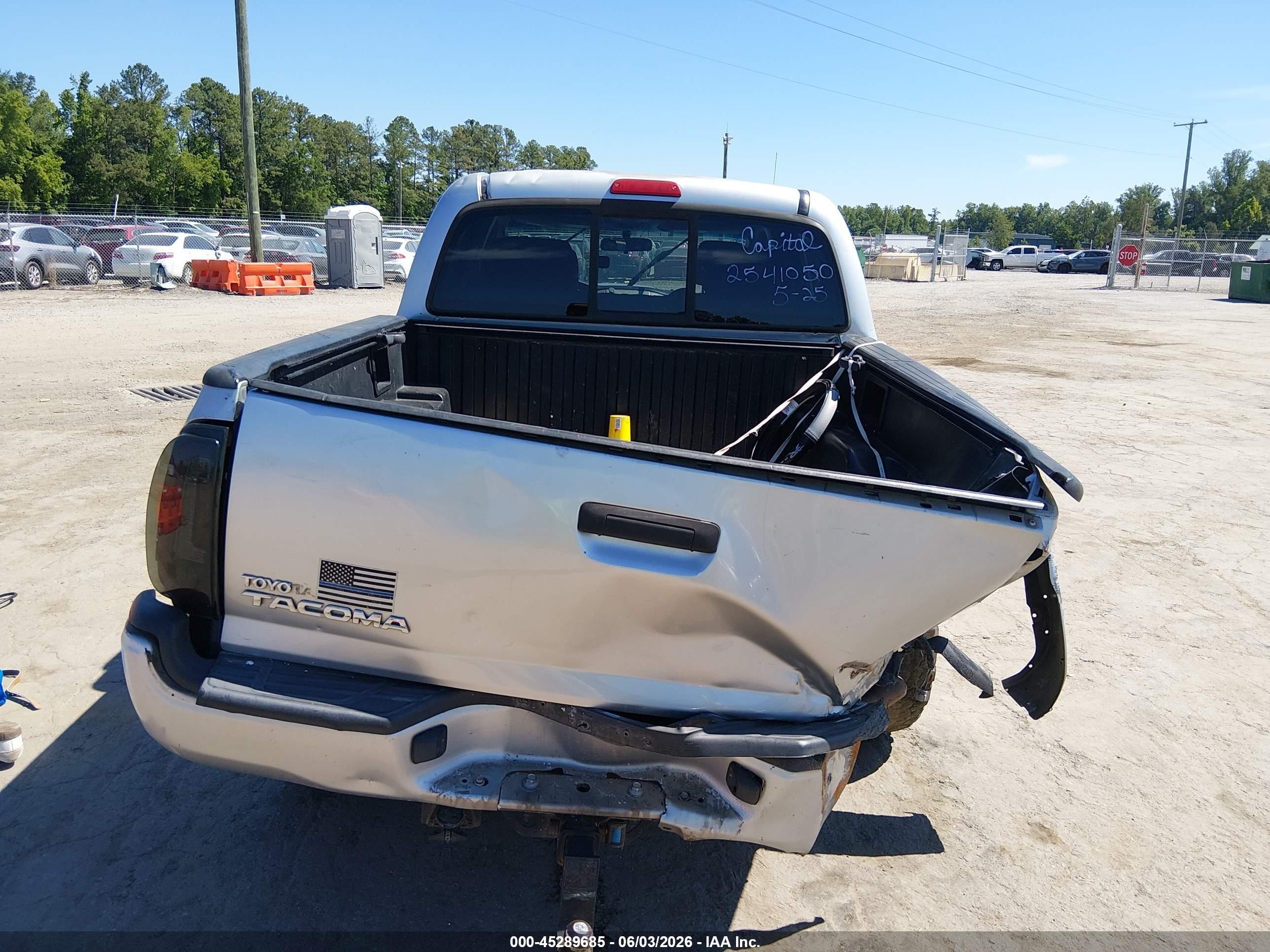 2008 Toyota Tacoma Prerunner V6 Silver vin: 5TEJU62N68Z516640