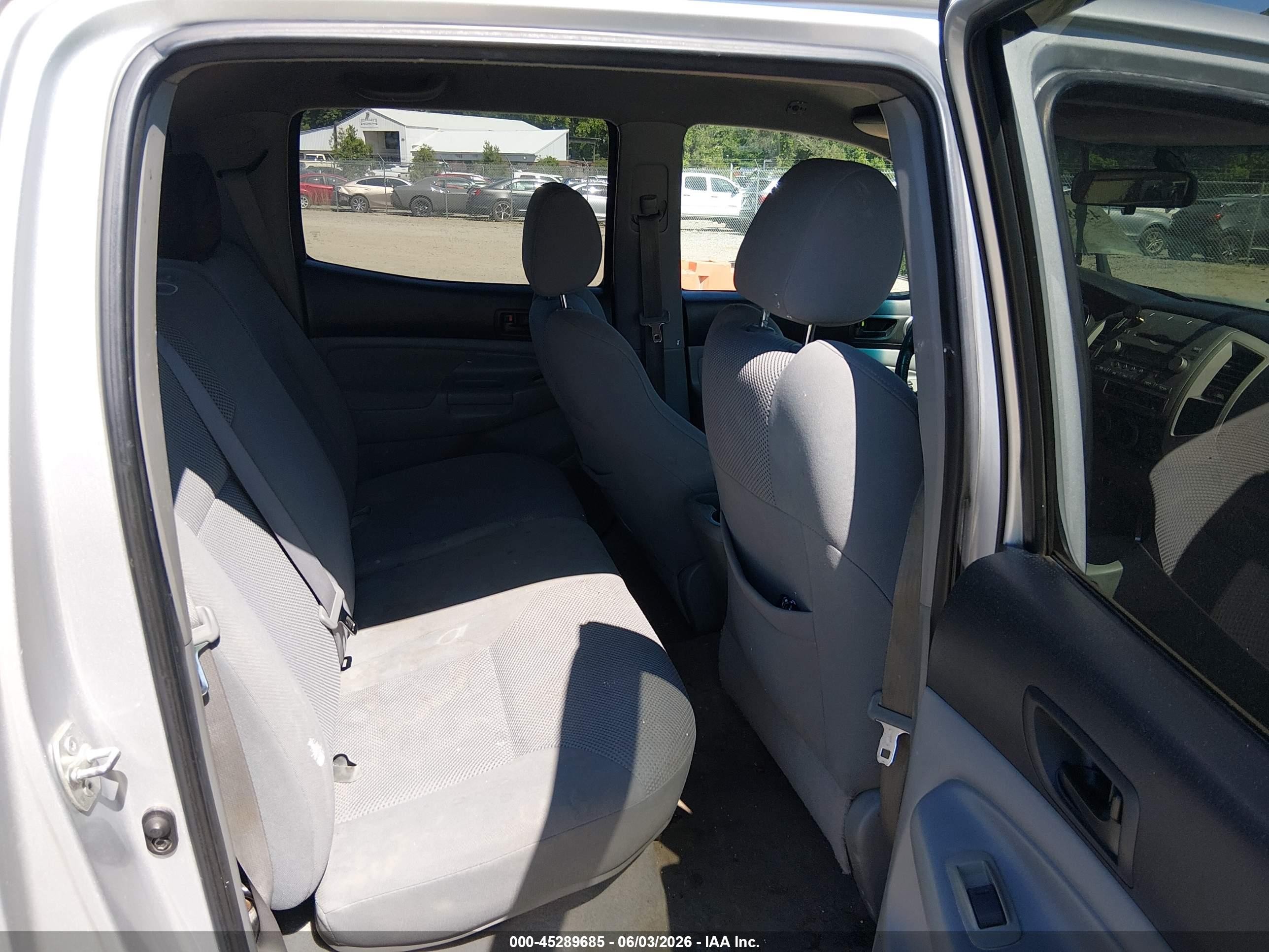 2008 Toyota Tacoma Prerunner V6 Silver vin: 5TEJU62N68Z516640