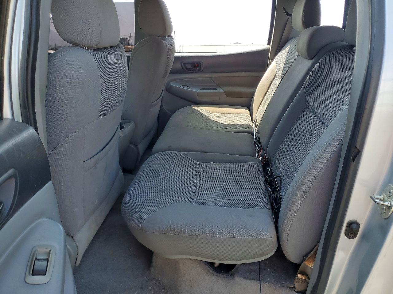 2005 Toyota Tacoma Double Cab Prerunner Silver vin: 5TEJU62N75Z097130