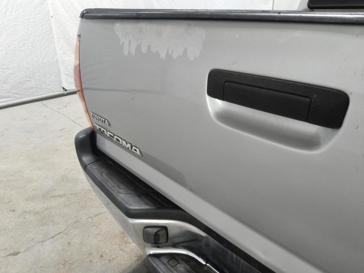 2006 Toyota Tacoma Double Cab Prerunner Silver vin: 5TEJU62N76Z183409 Damage: Tailgate, Dent(S) W/ Paint Dmg, 5 To 6 Inches
