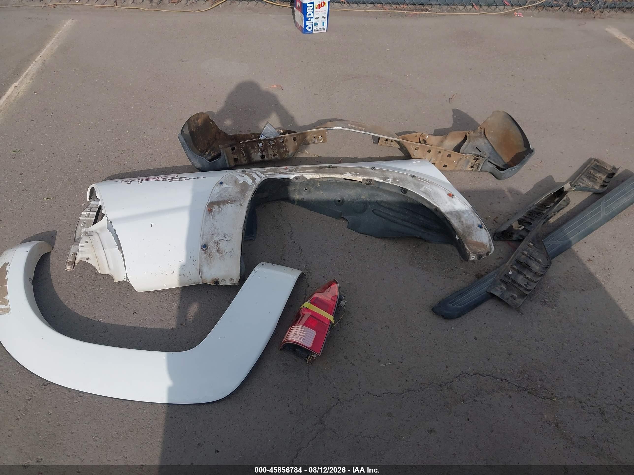2007 Toyota Tacoma Prerunner V6 White vin: 5TEJU62N77Z452915