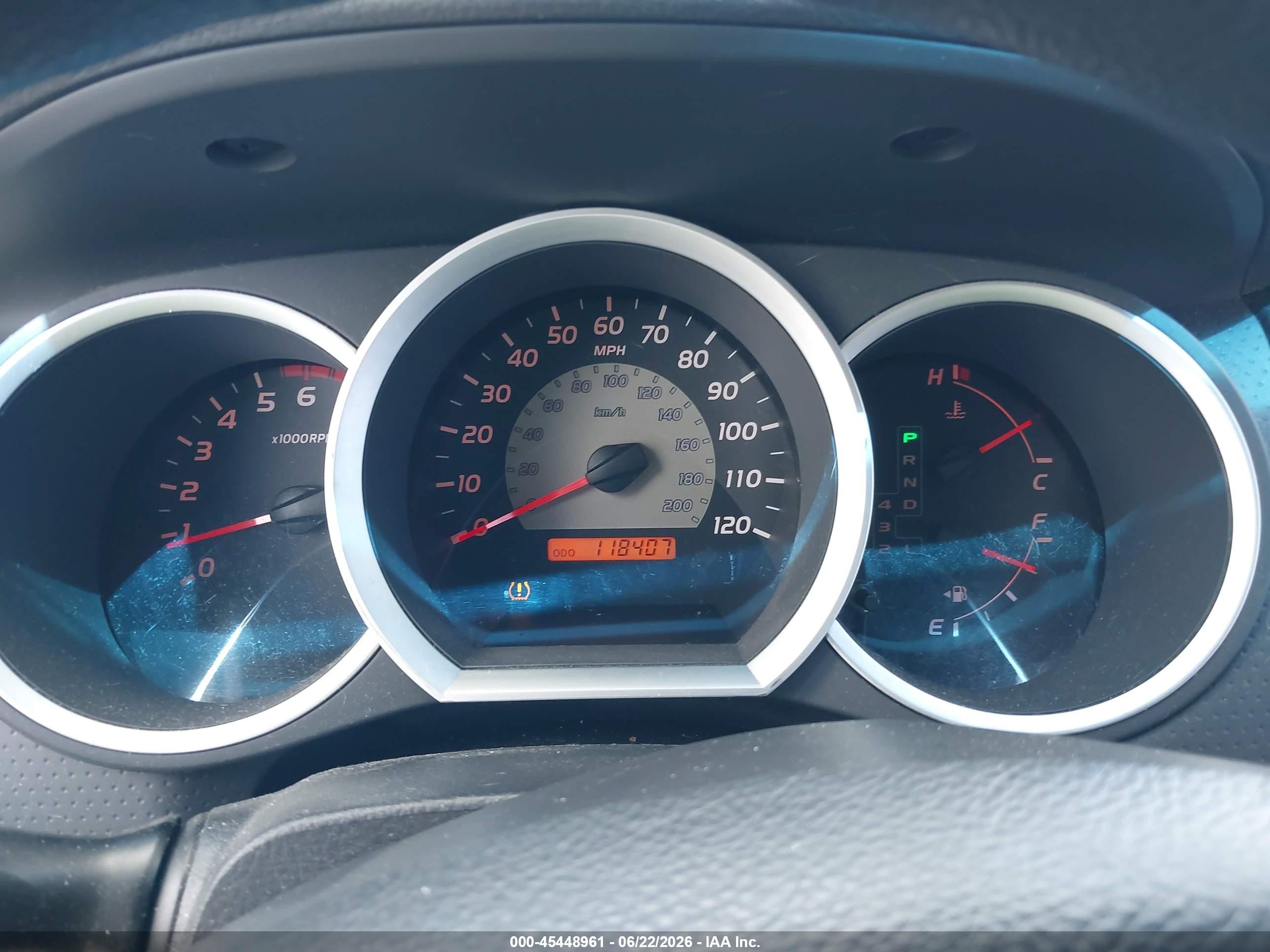 2006 Toyota Tacoma Prerunner V6 Серебряный vin: 5TEKU72N16Z313324
