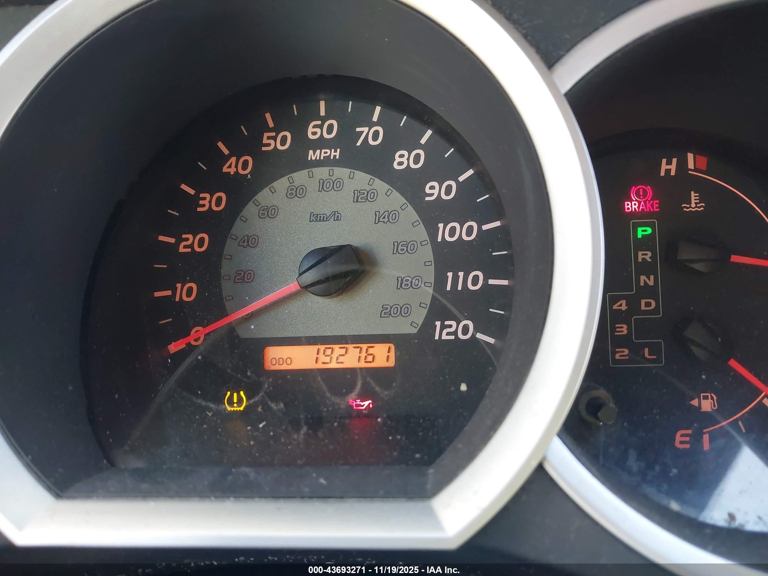 2007 Toyota Tacoma Prerunner V6 Red vin: 5TEKU72N47Z347131