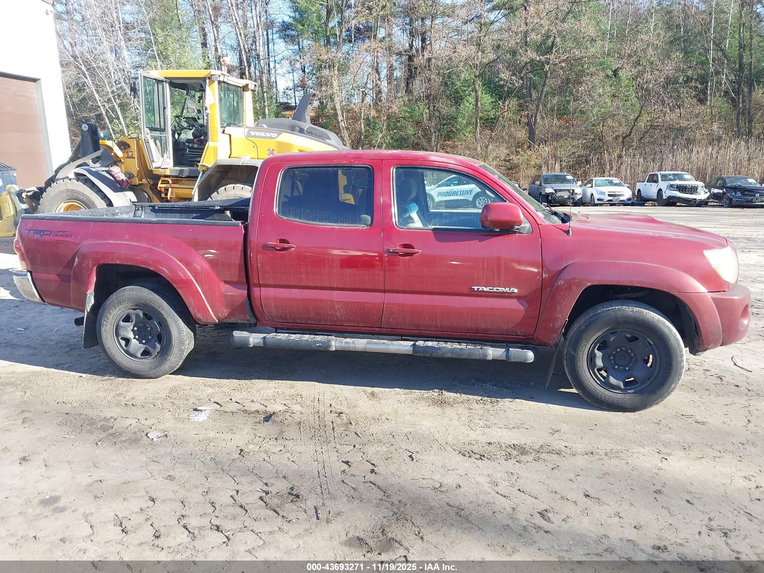 2007 Toyota Tacoma Prerunner V6 Red vin: 5TEKU72N47Z347131