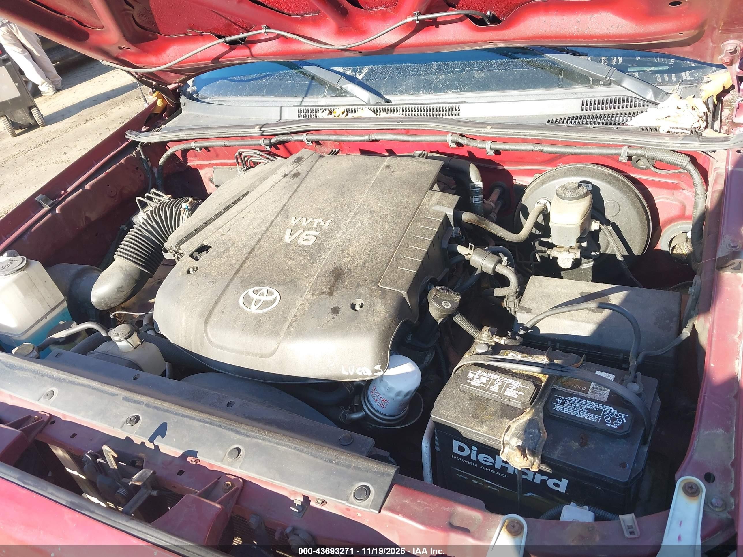 2007 Toyota Tacoma Prerunner V6 Red vin: 5TEKU72N47Z347131