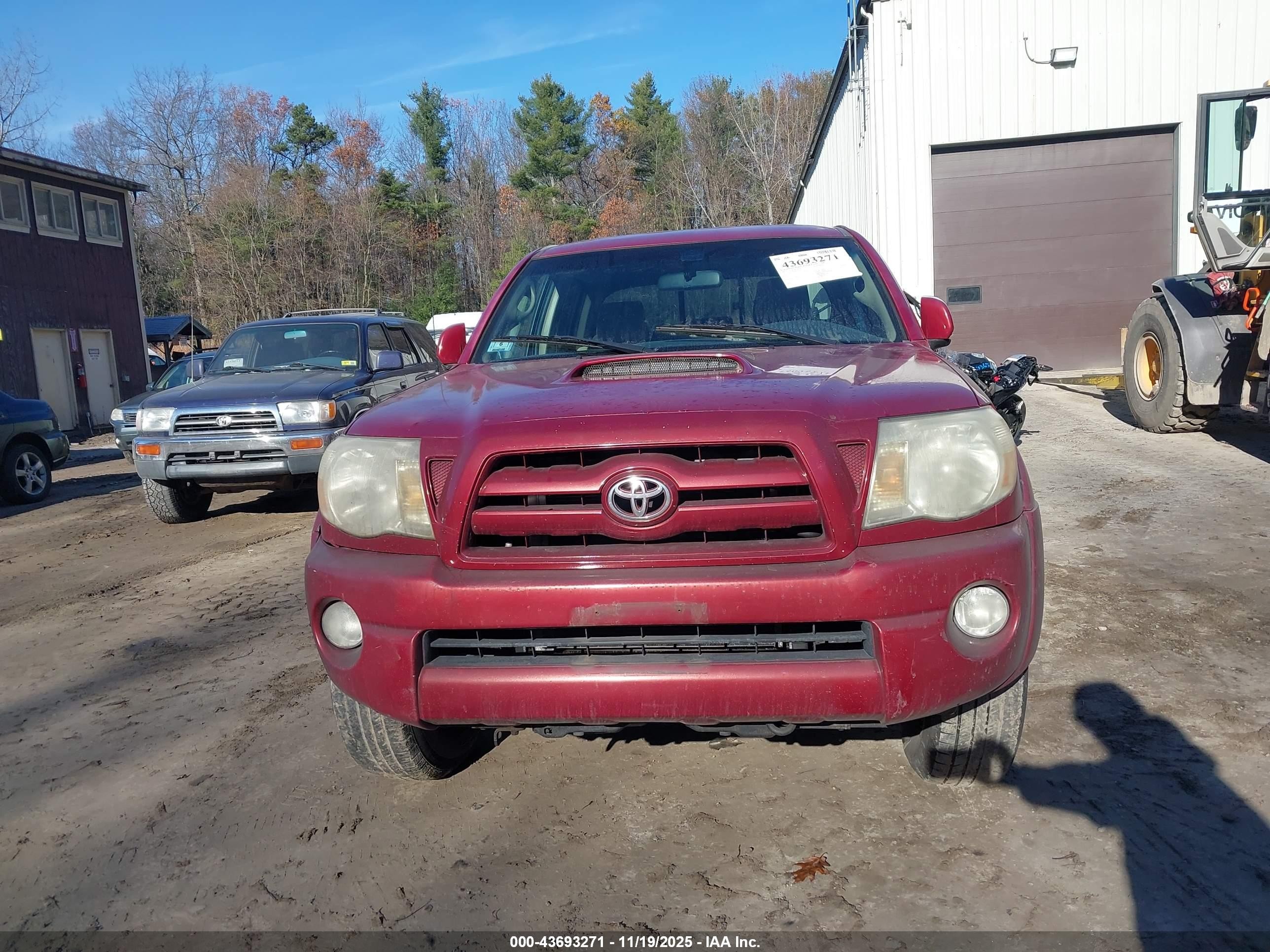 2007 Toyota Tacoma Prerunner V6 Red vin: 5TEKU72N47Z347131