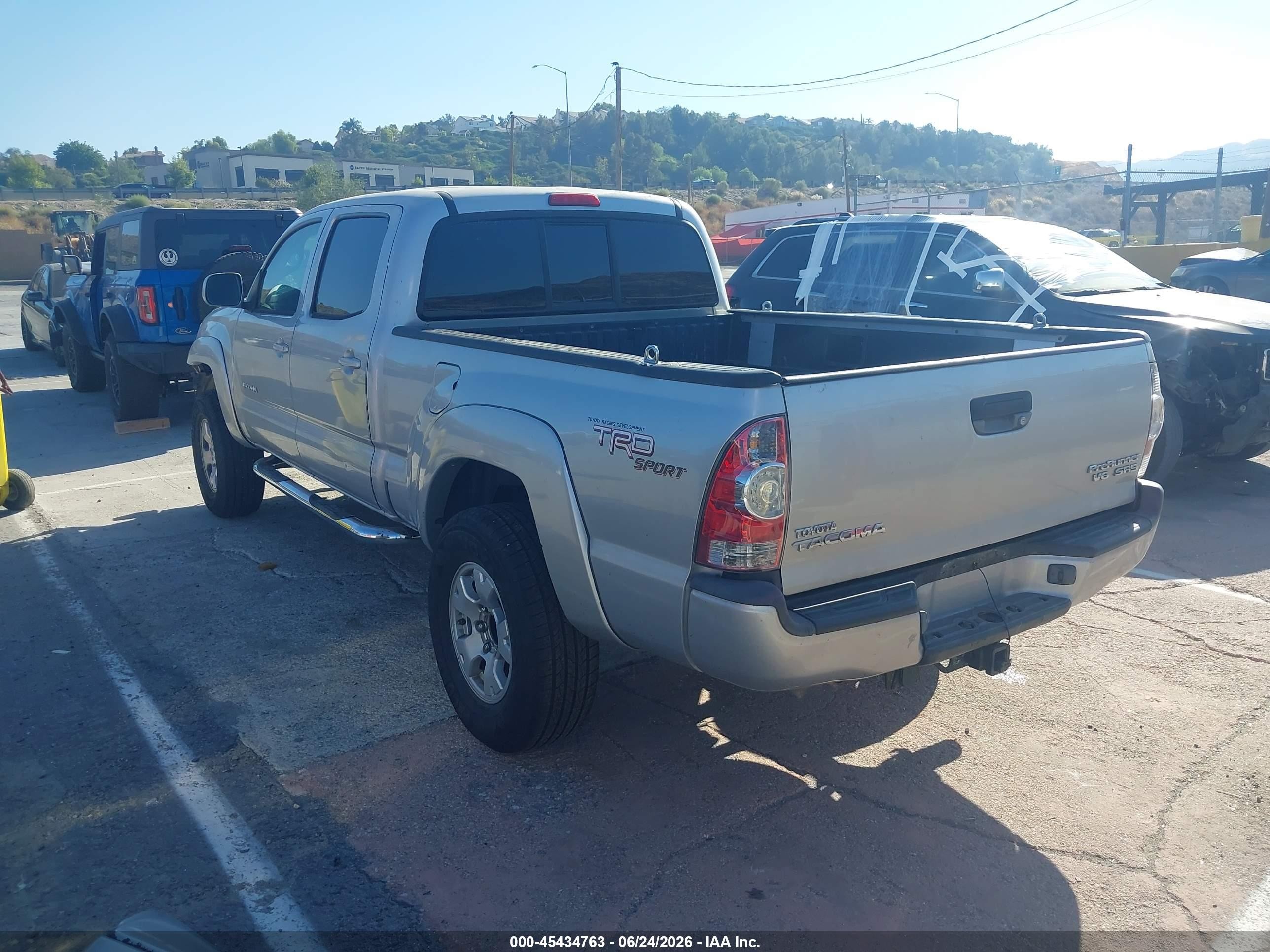 2007 Toyota Tacoma Prerunner V6 Серебряный vin: 5TEKU72N77Z431301