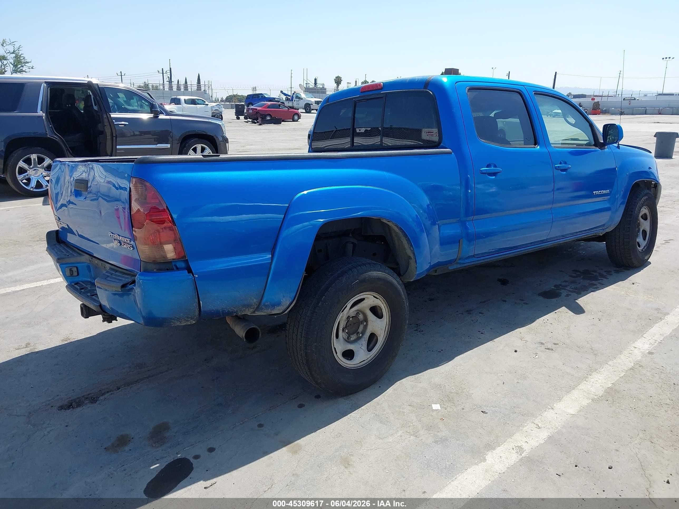 2006 Toyota Tacoma Prerunner V6 Blue vin: 5TEKU72N86Z158304