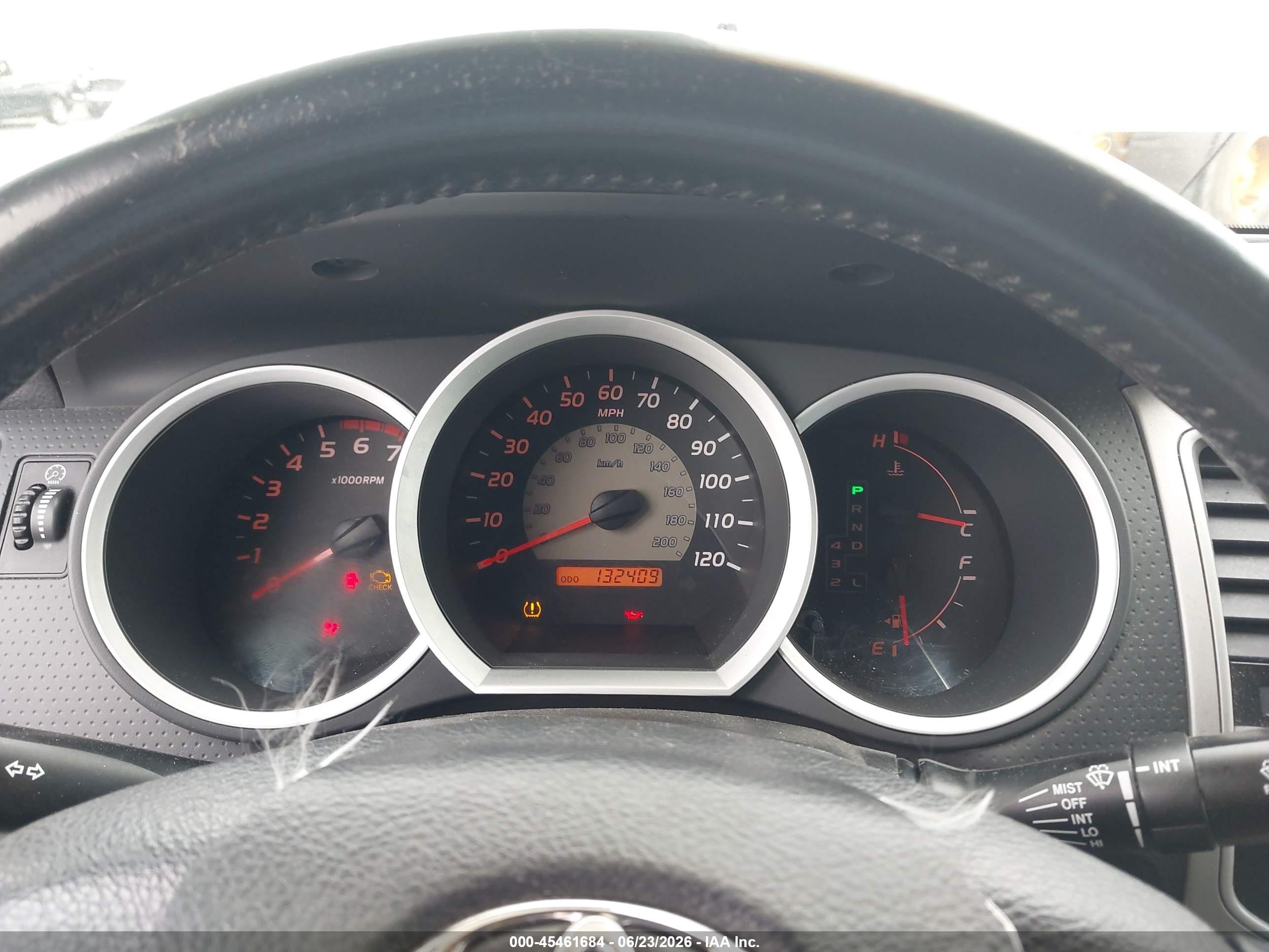 2008 Toyota Tacoma Prerunner V6 Silver vin: 5TEKU72N88Z477446