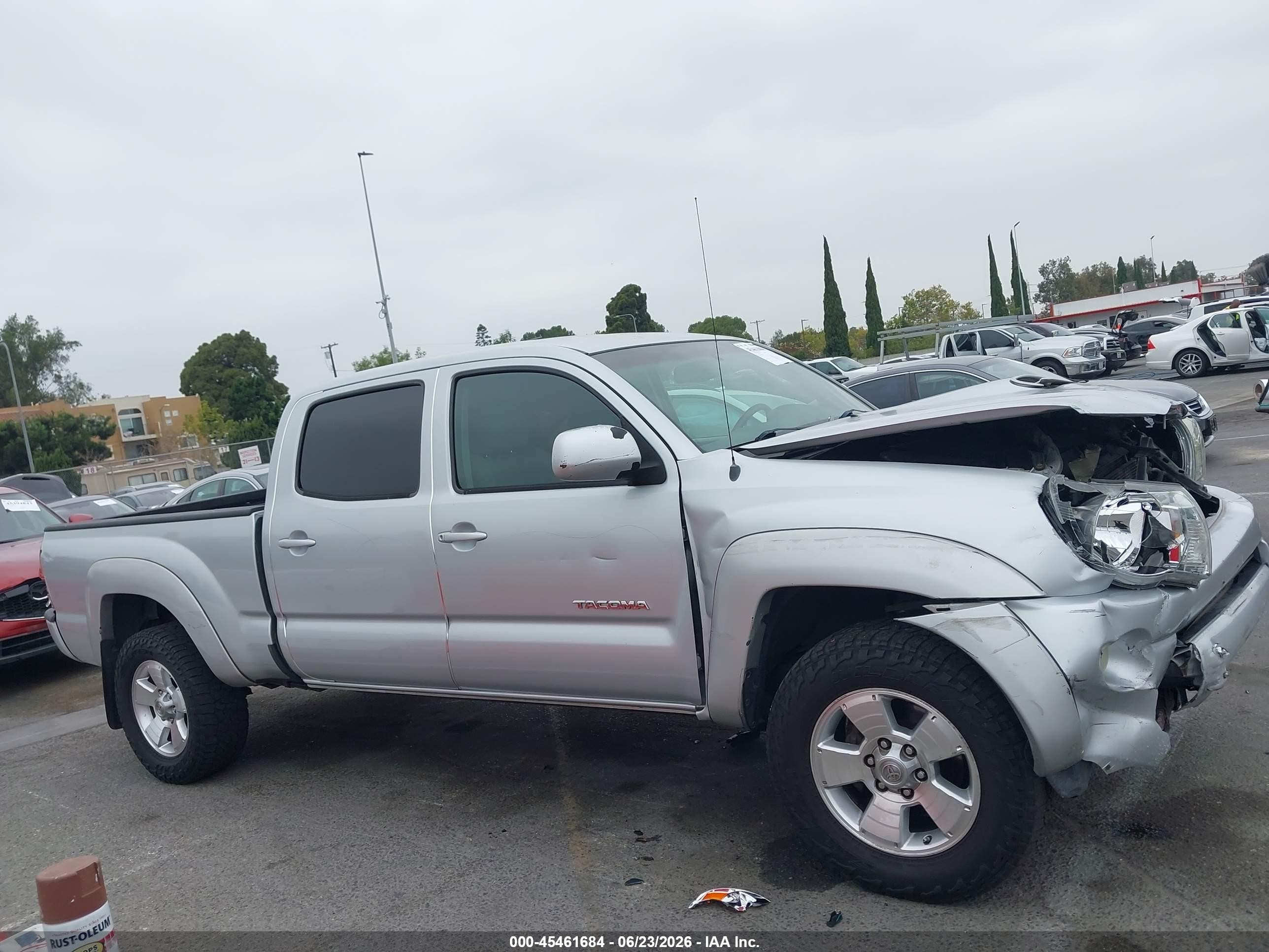 2008 Toyota Tacoma Prerunner V6 Silver vin: 5TEKU72N88Z477446