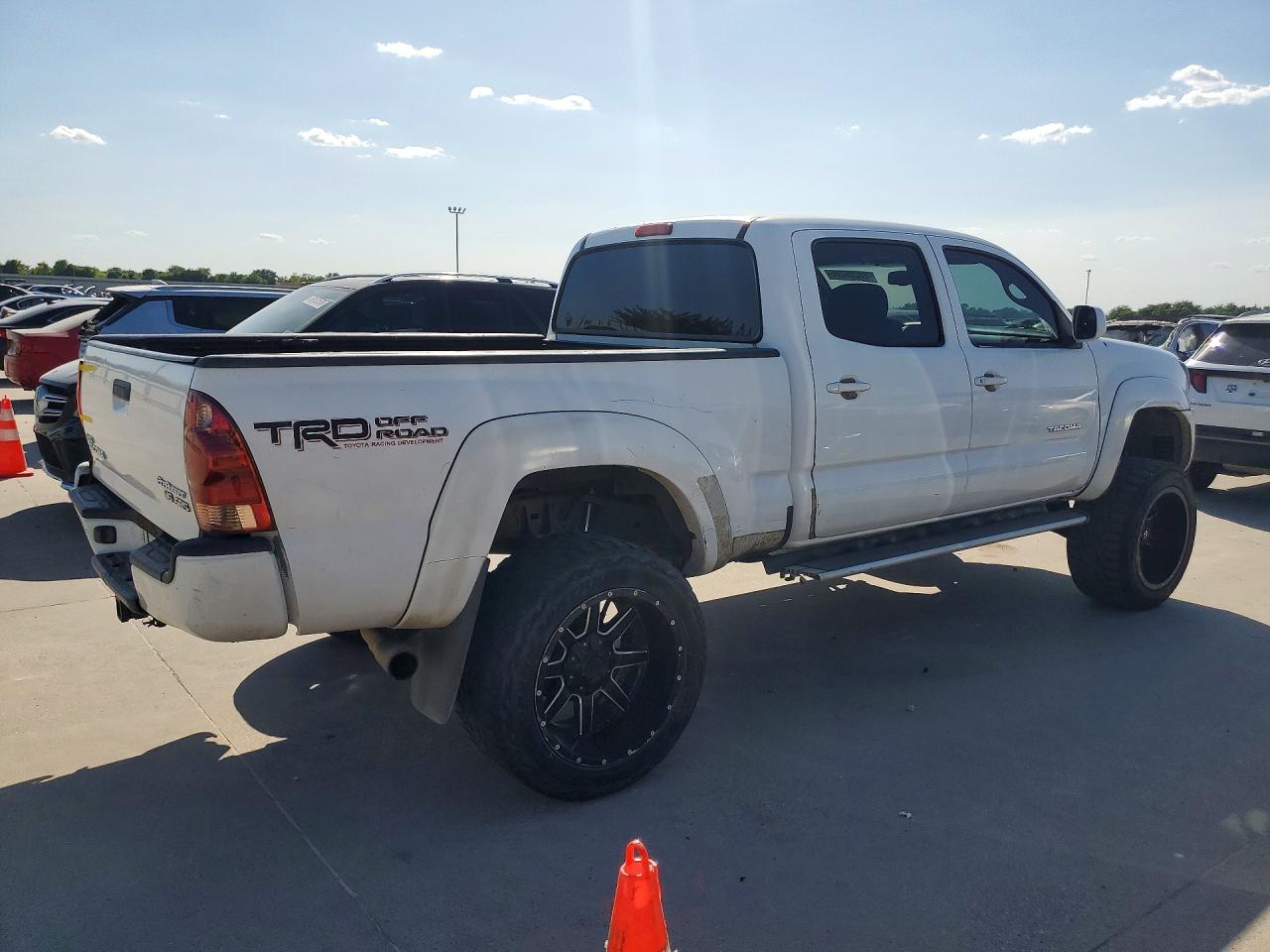 2007 Toyota Tacoma Double Cab Prerunner Long Bed White vin: 5TEKU72N97Z374082
