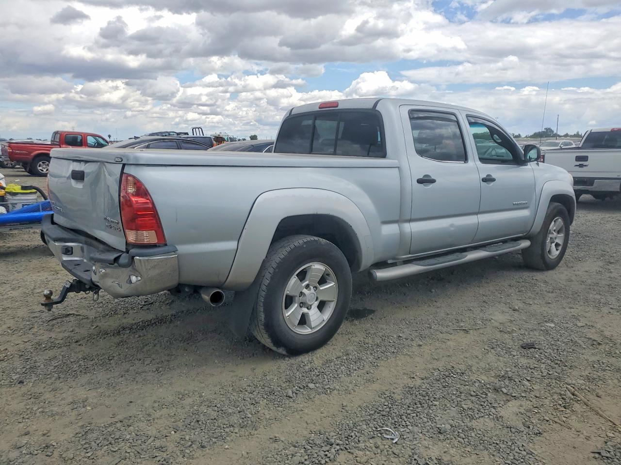 2005 Toyota Tacoma Double Cab Prerunner Long Bed Silver vin: 5TEKU72NX5Z064035