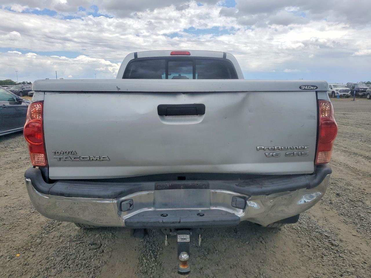 2005 Toyota Tacoma Double Cab Prerunner Long Bed Silver vin: 5TEKU72NX5Z064035