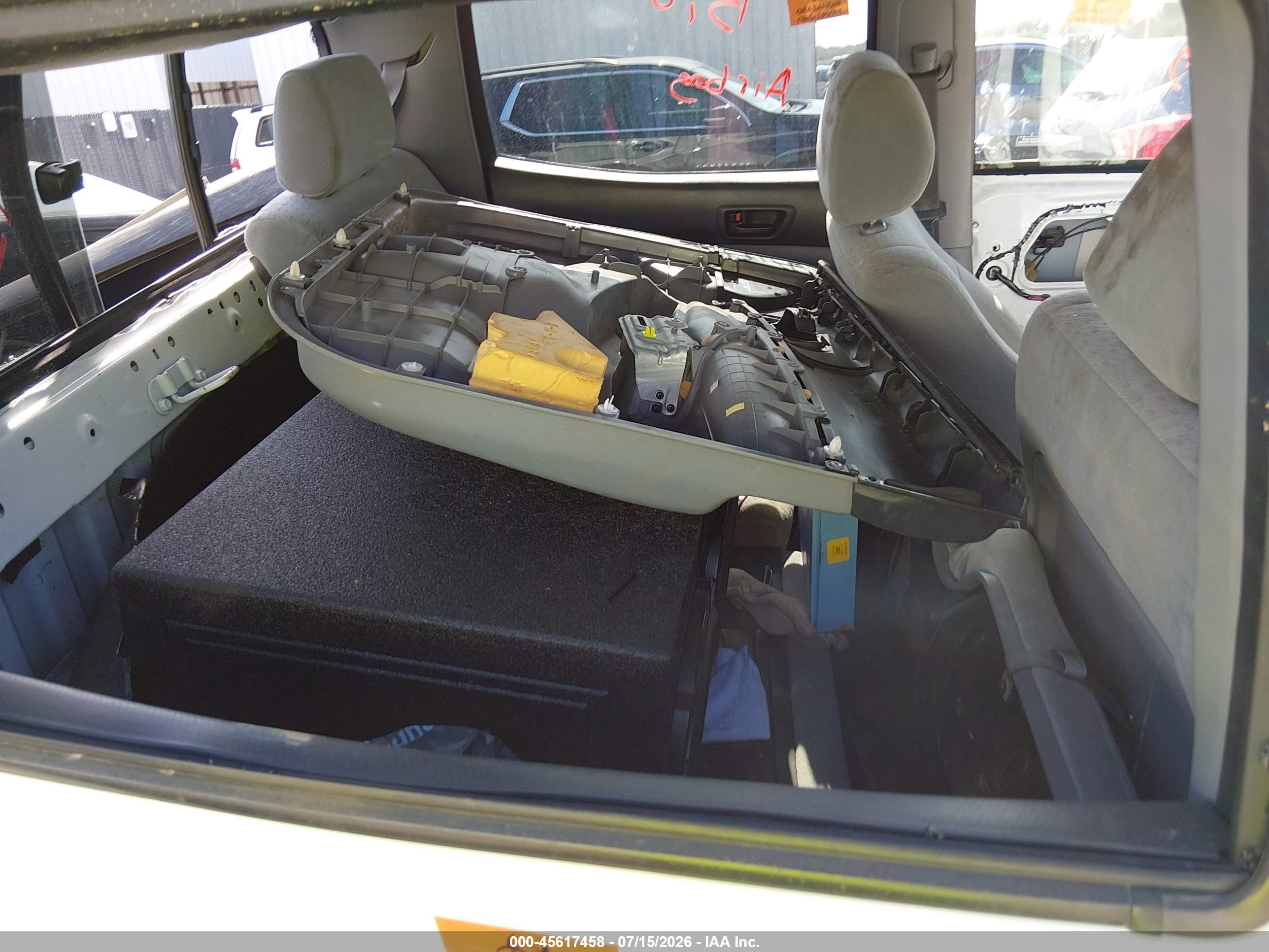 2006 Toyota Tacoma Prerunner V6 White vin: 5TEKU72NX6Z250577