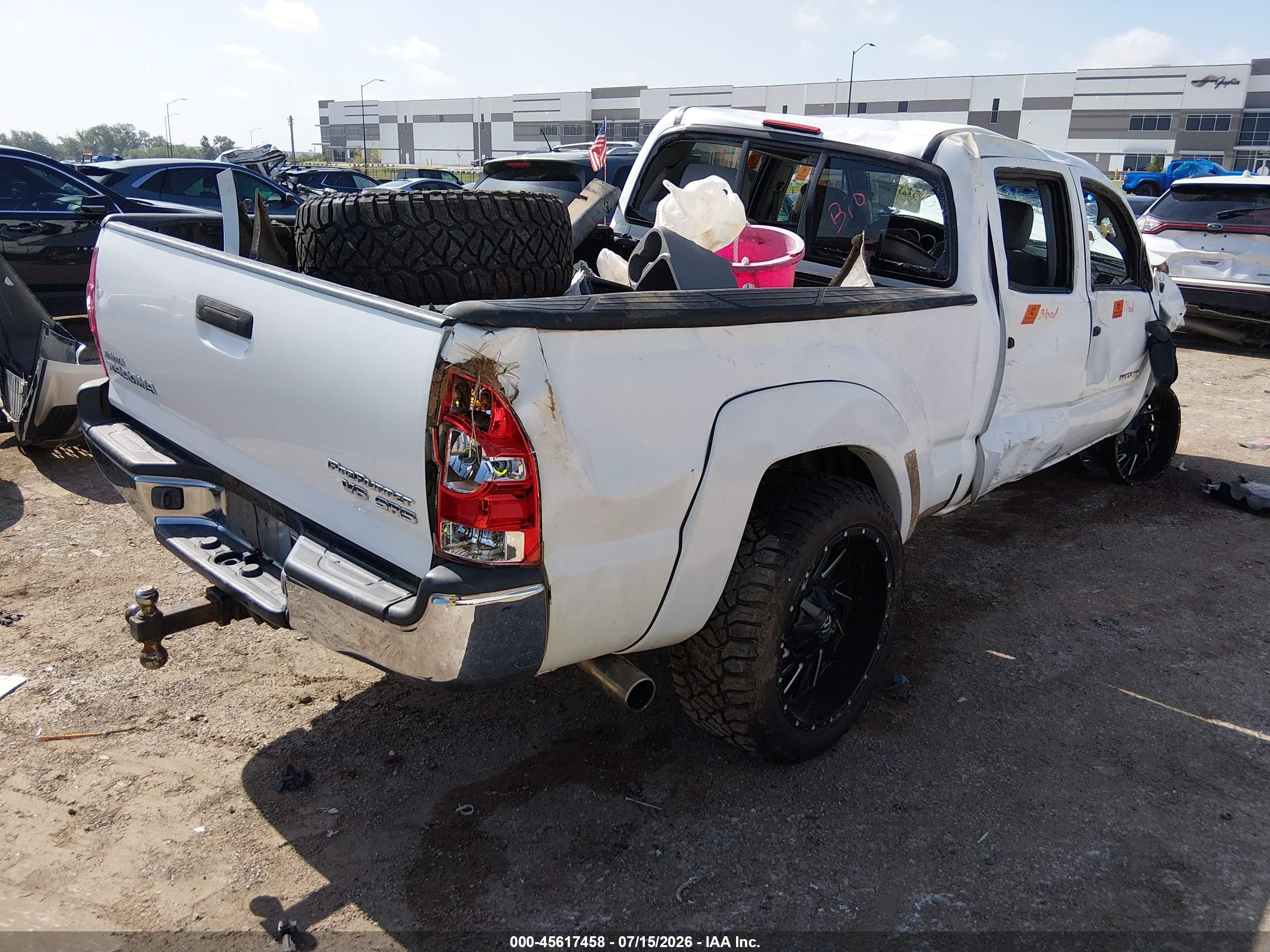 2006 Toyota Tacoma Prerunner V6 White vin: 5TEKU72NX6Z250577