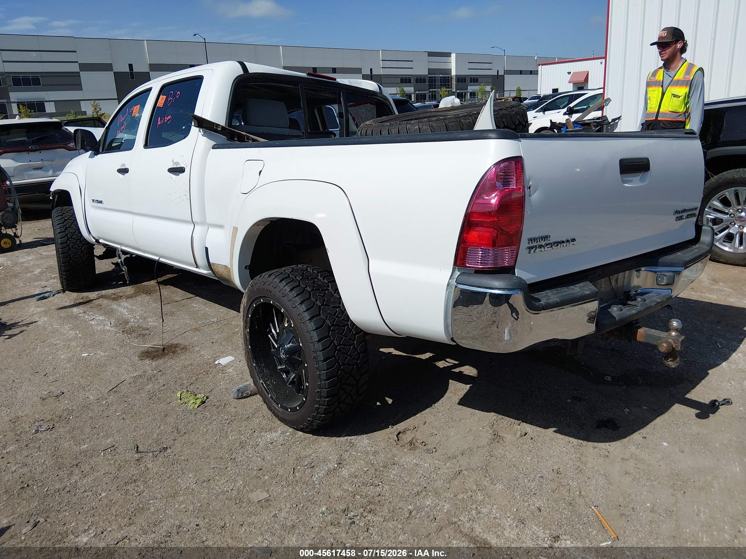 2006 Toyota Tacoma Prerunner V6 White vin: 5TEKU72NX6Z250577